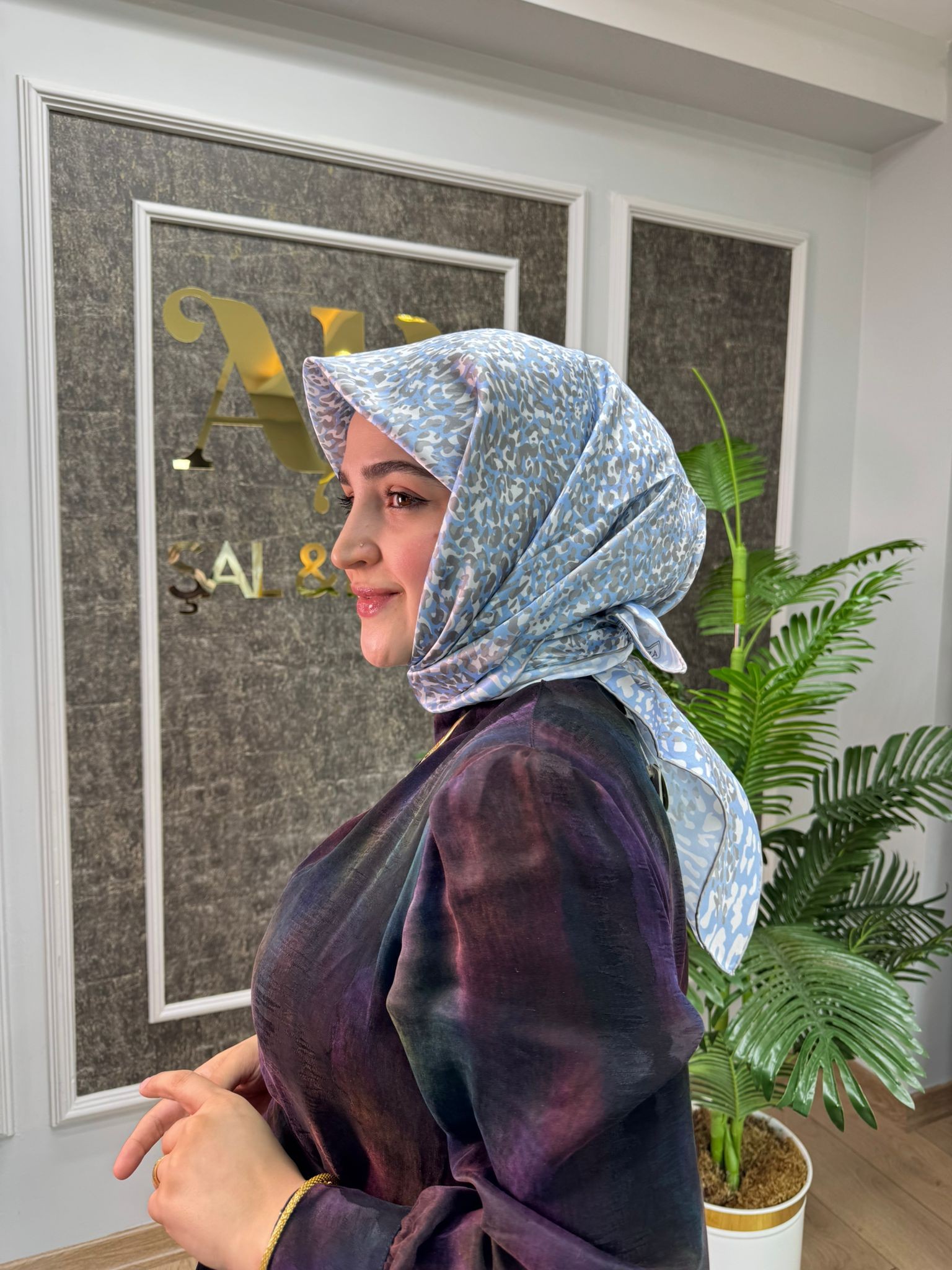ARMİNE SURA İPEK EŞARP 