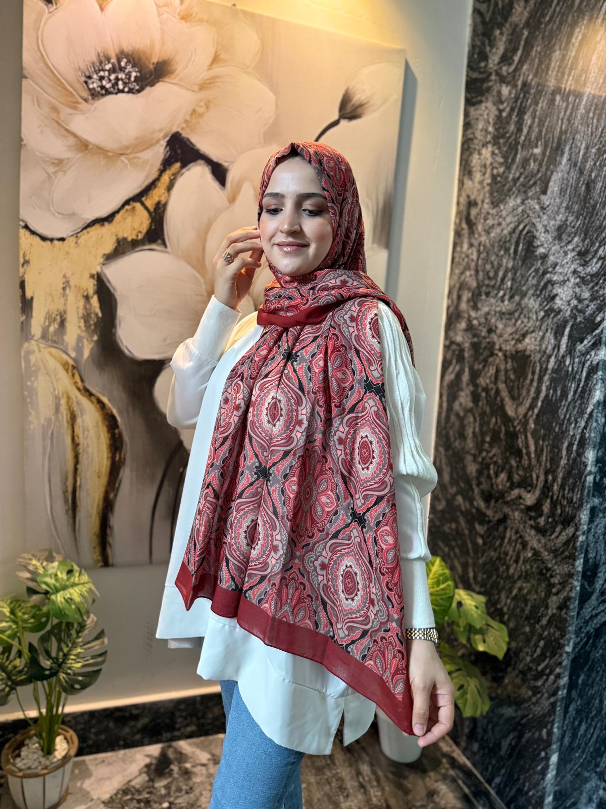 KIRMIZI, SİYAH, GRİ