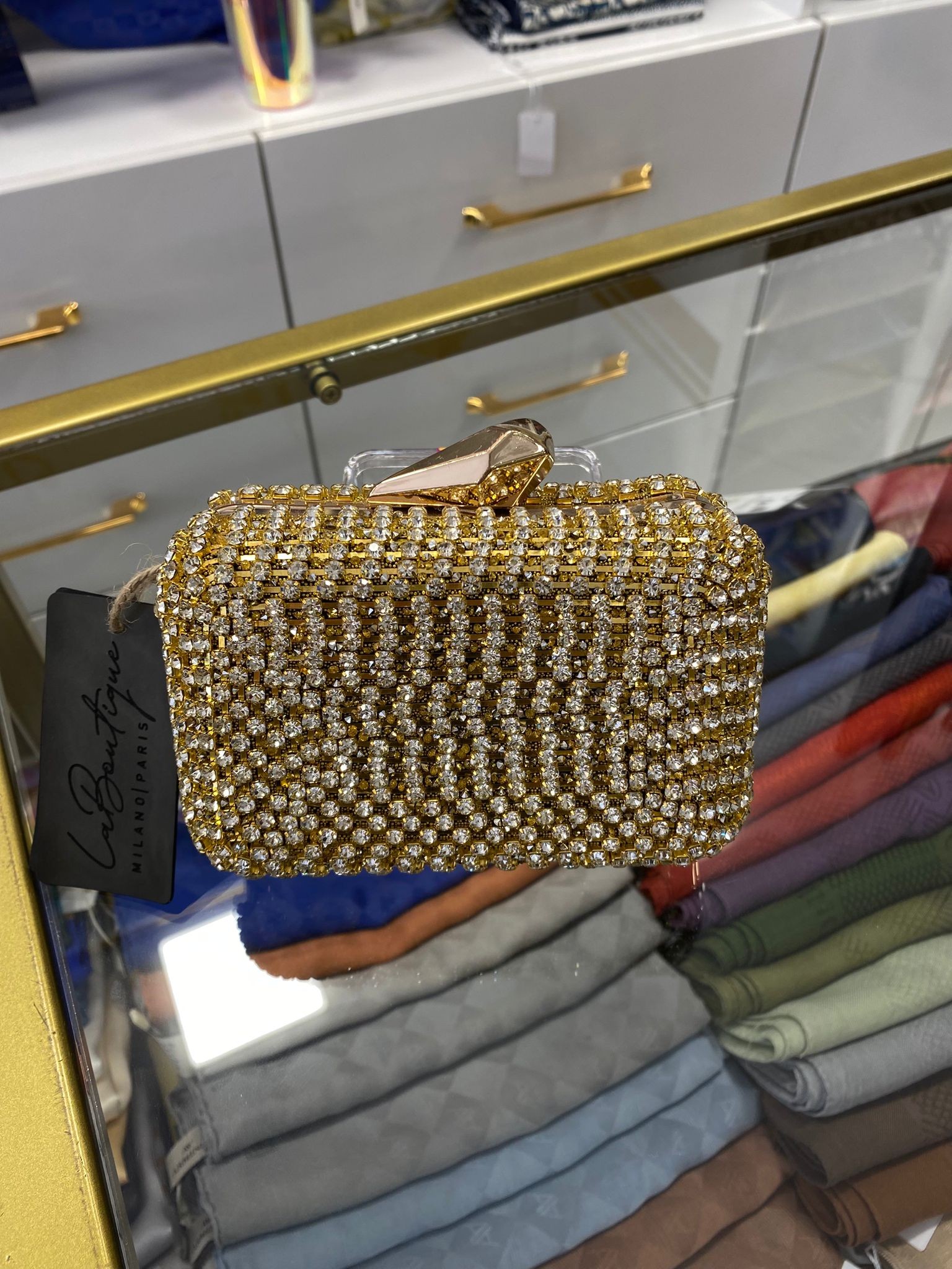 GOLD