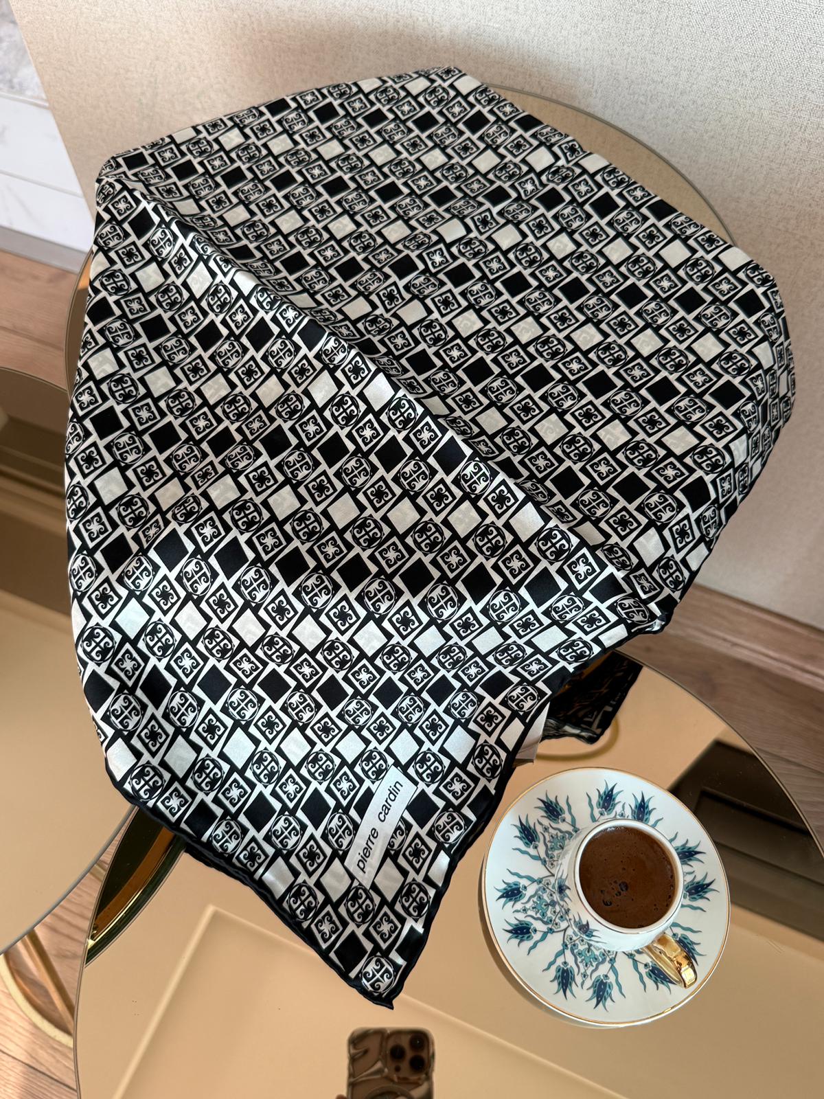 PİERRE CARDİN %100 SURA İPEK EŞARP