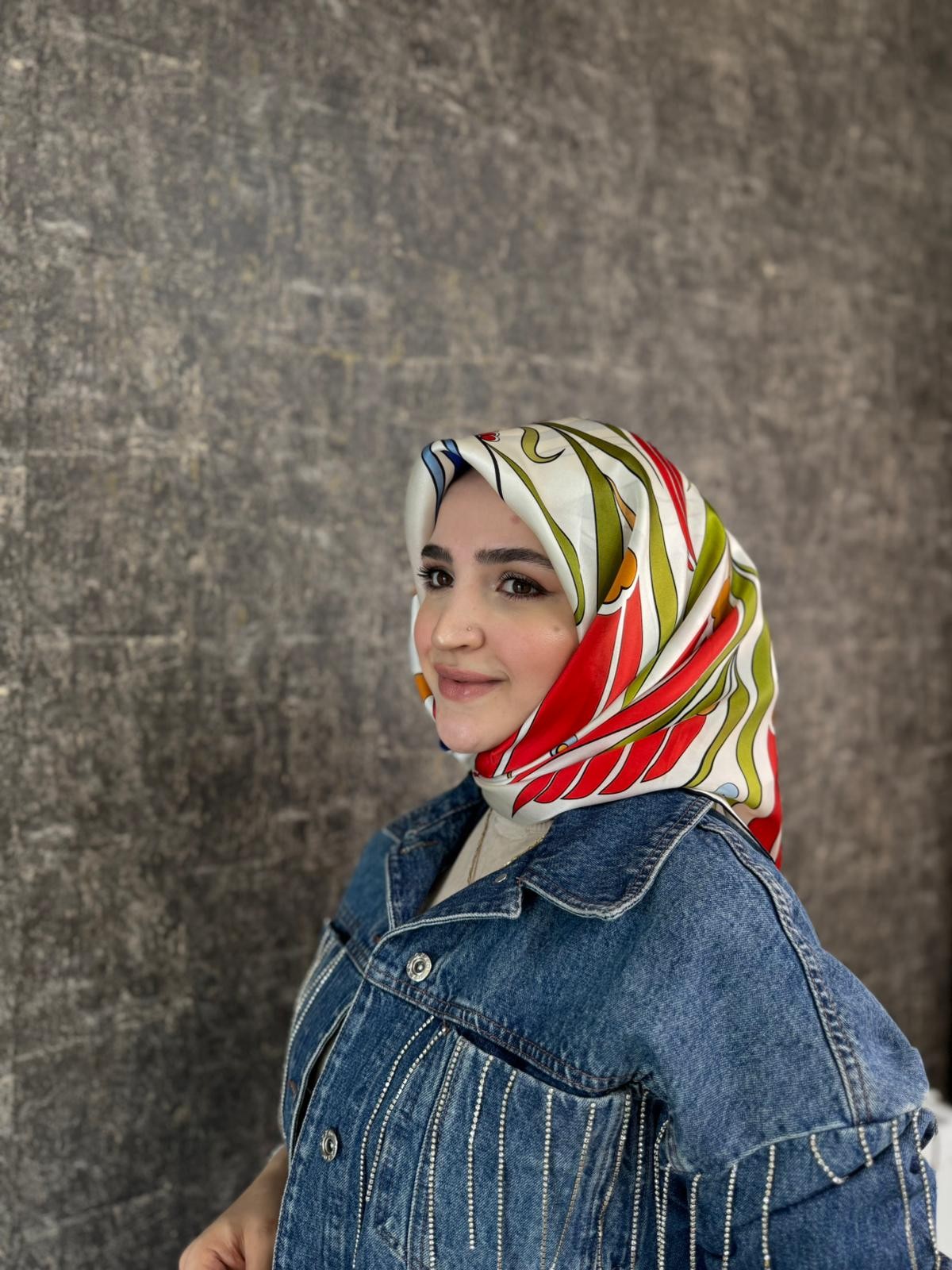 LA BOUTİQUE SURA İPEK EŞARP