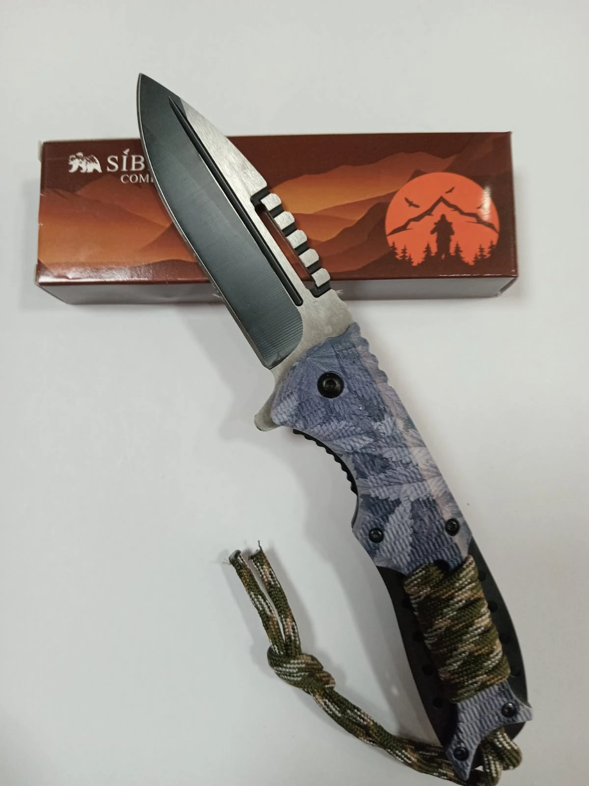 Browning Paracordlu Kamp Çakısı