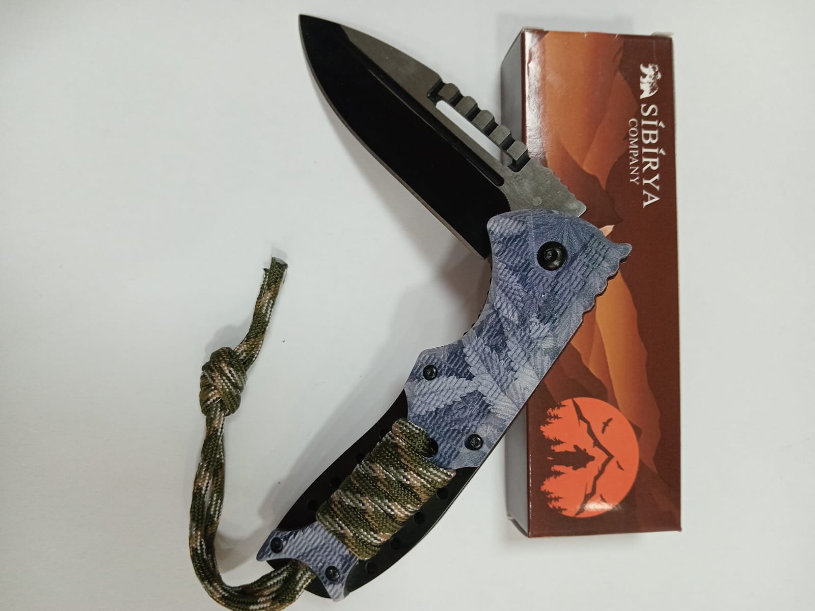 Browning Paracordlu Kamp Çakısı