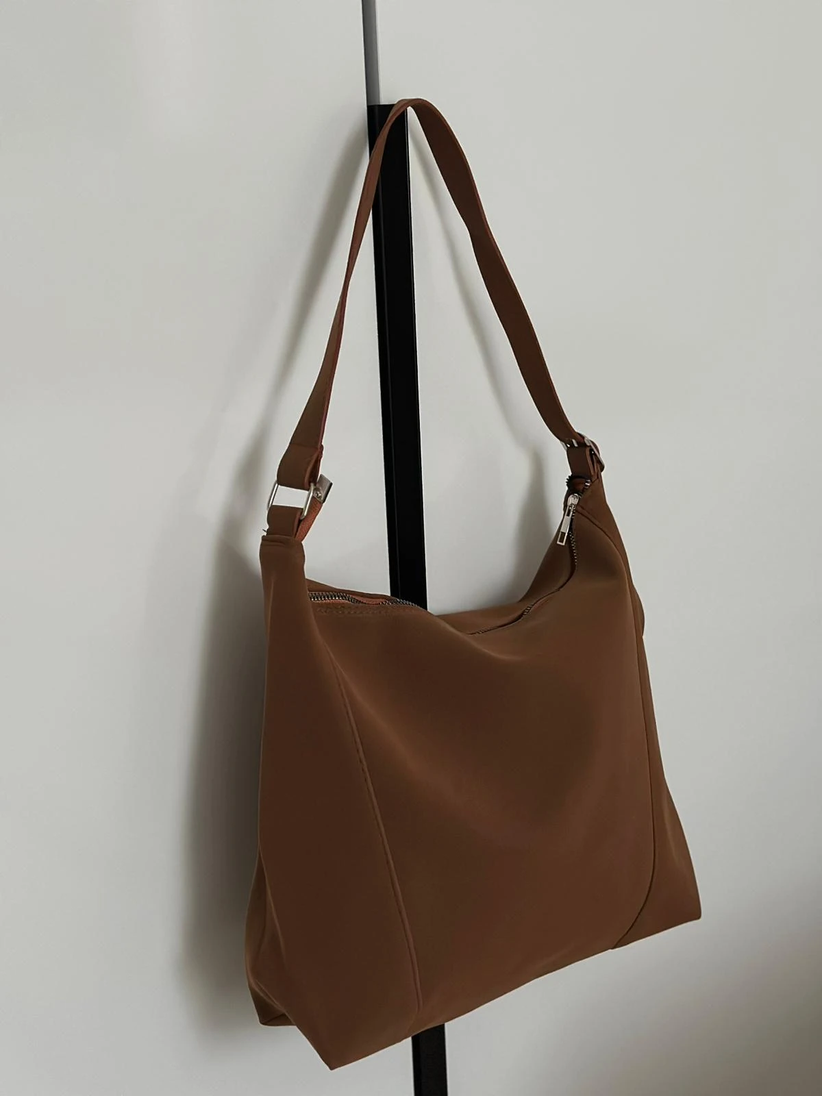 Süet Büyük Boy El ve Kol Çantası - Kahverengi