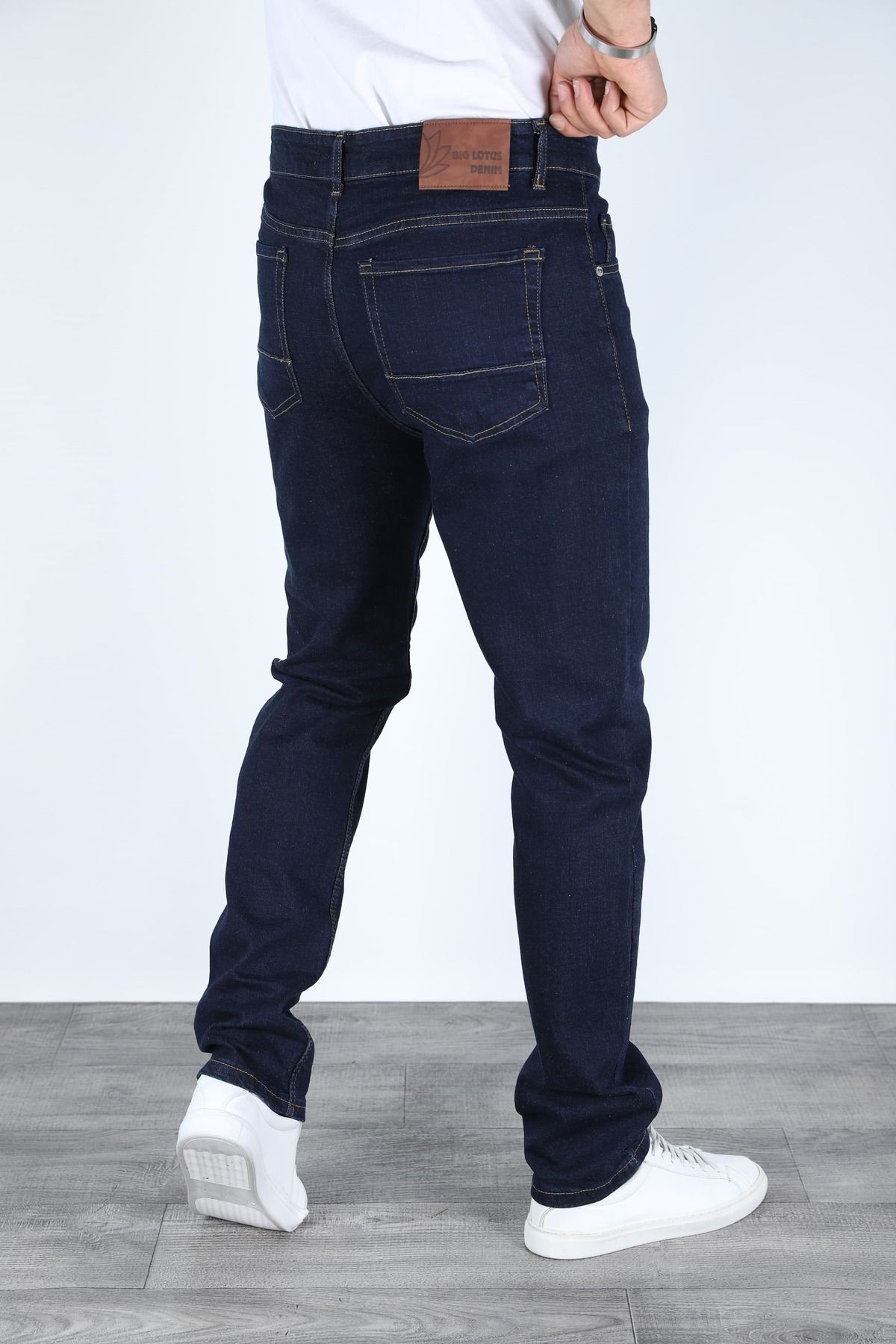 Erkek Lacivert Regular Fit Rahat Kesim Denim Kot Pantolon