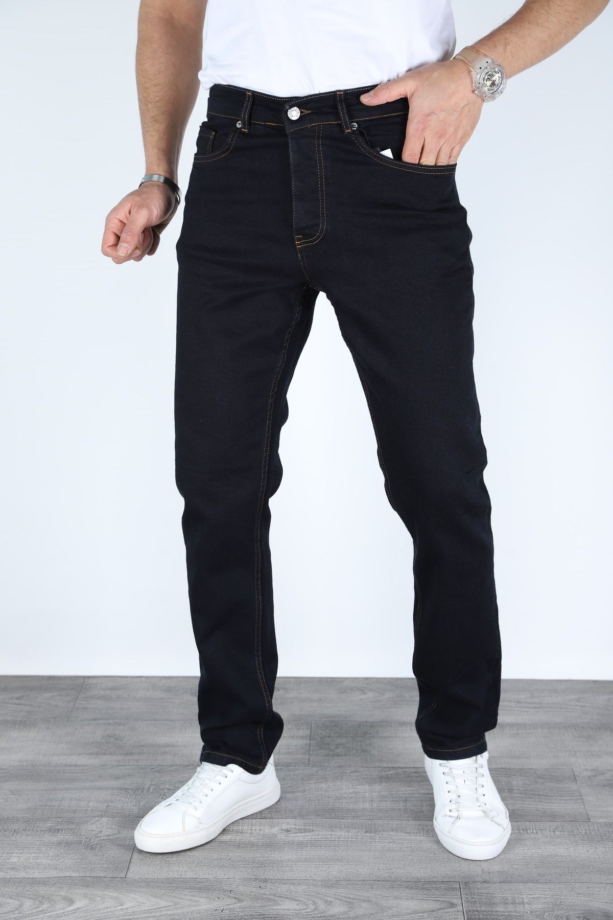 Erkek Regular Fit Yıkamasız Görünümlü Kot Pantolon