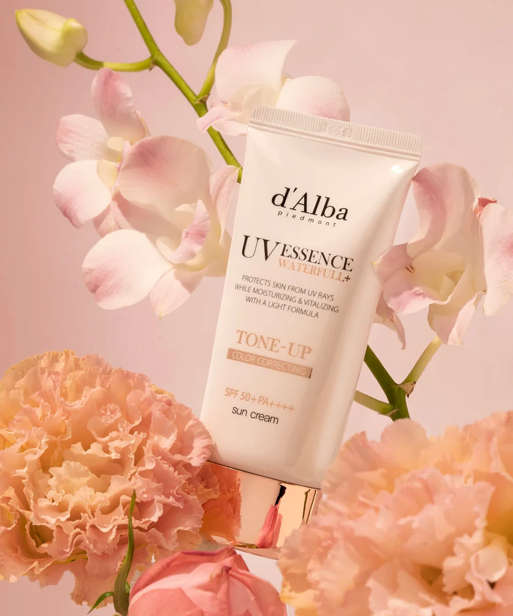d'Alba Waterfull Essence Tone Up Sun Cream - SPF50+ PA++++ Aydınlatıcı ve Ton Eşitleyici Güneş Kremi 50ml