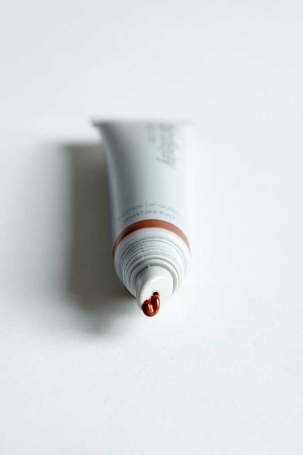 Birdiejay Beauty Labs Peptide Lip Glass - Latte Girl