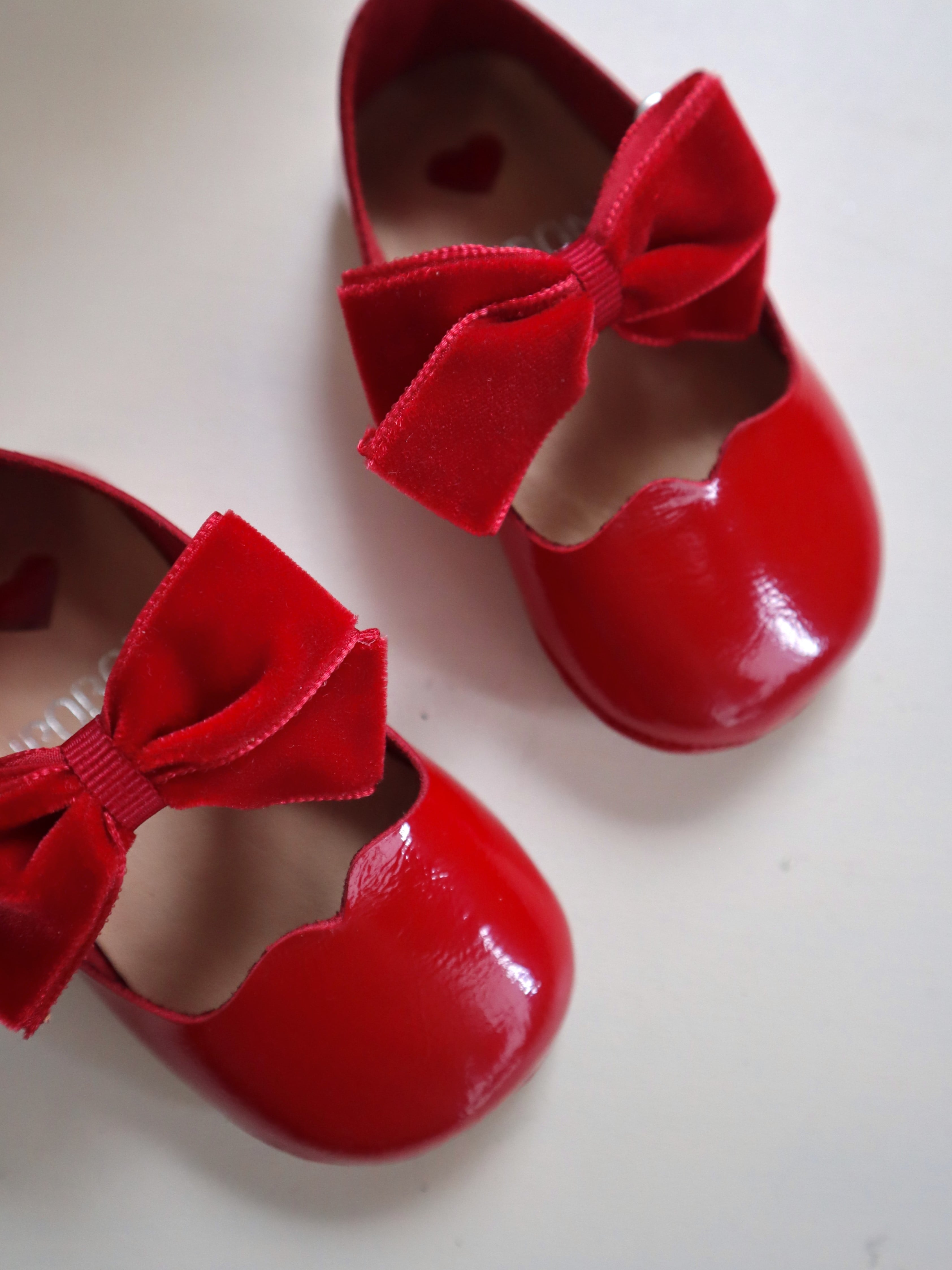 FLUFFY RED