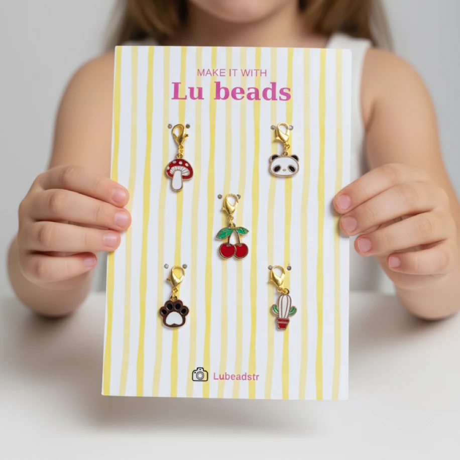 SWEET FRIENDS CHARMS