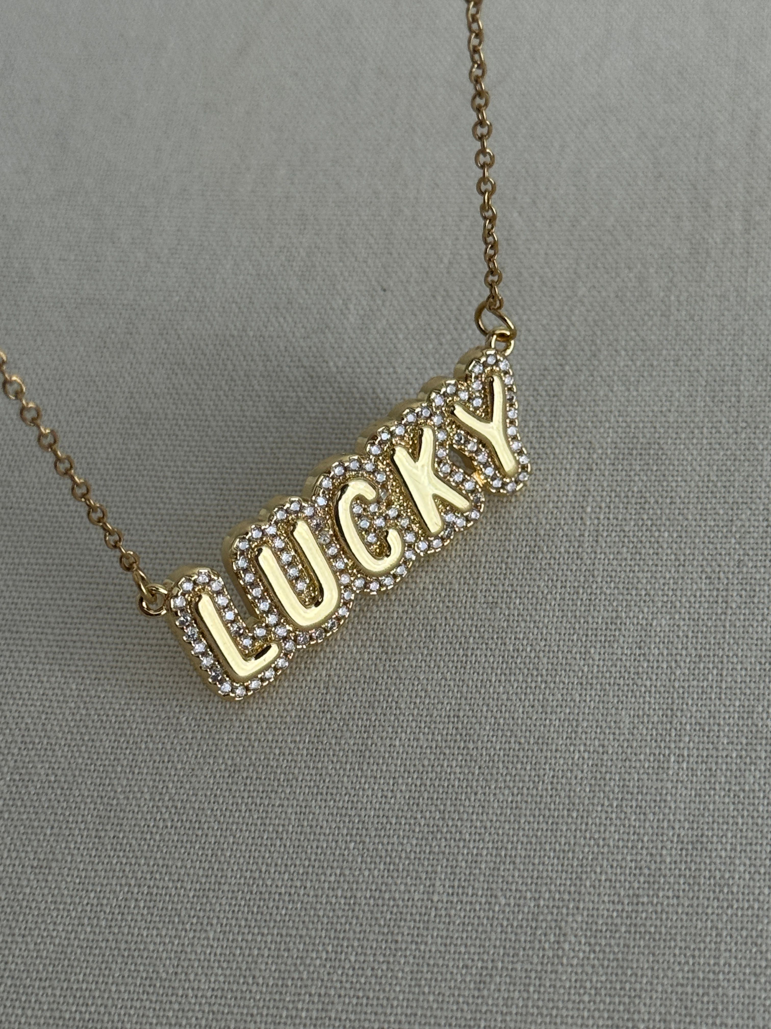Çelik Lucky Kolye