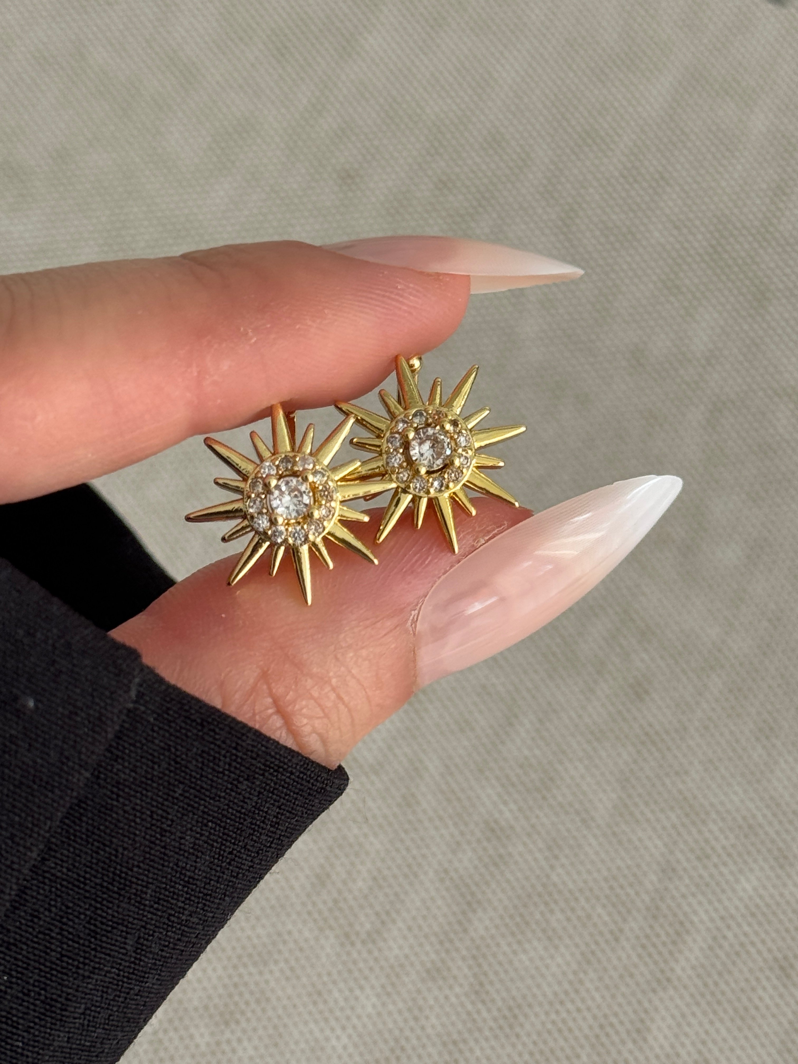 Taşlı Güneş Earcuff