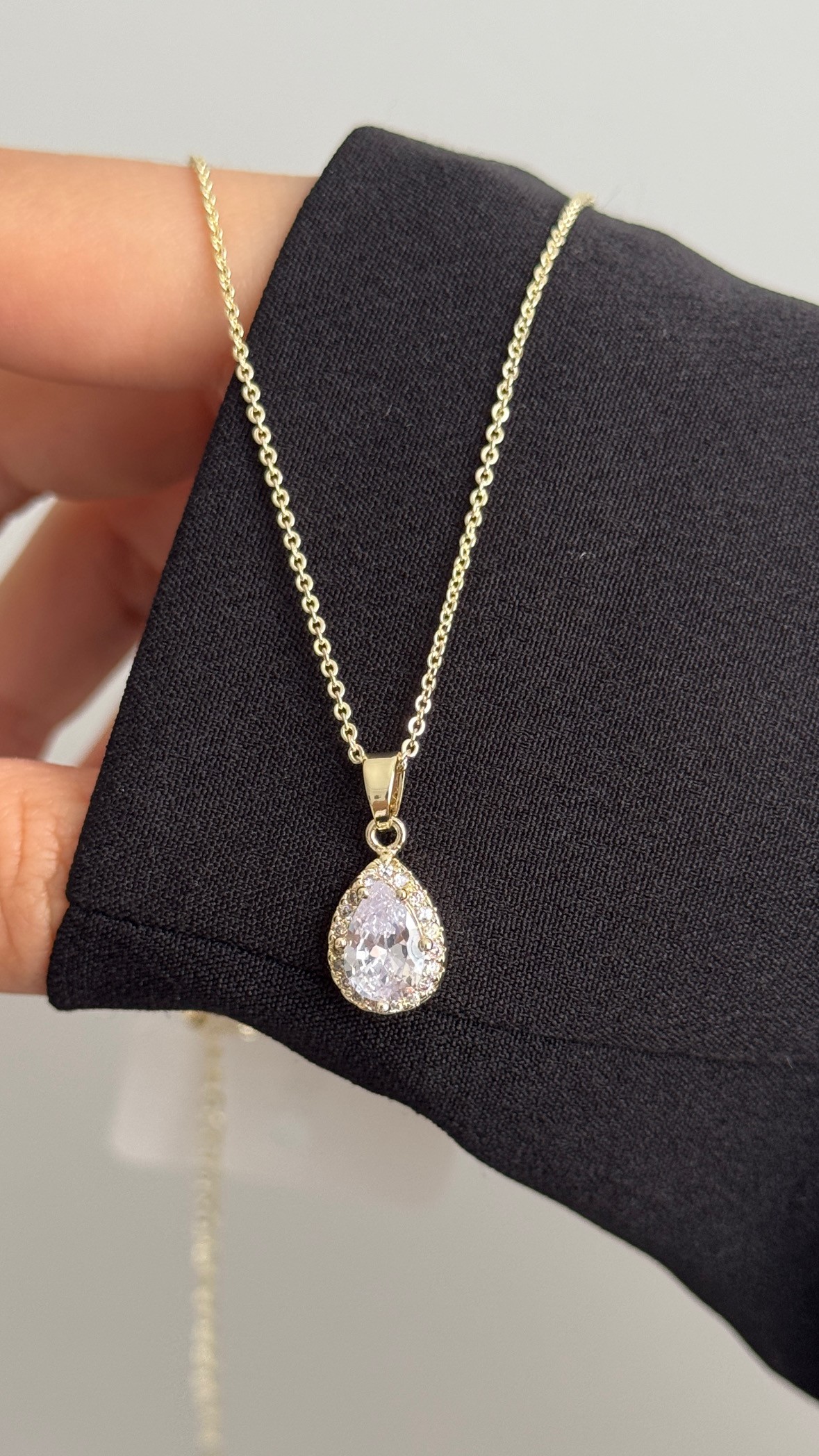 Gold Damla Taş Kolye