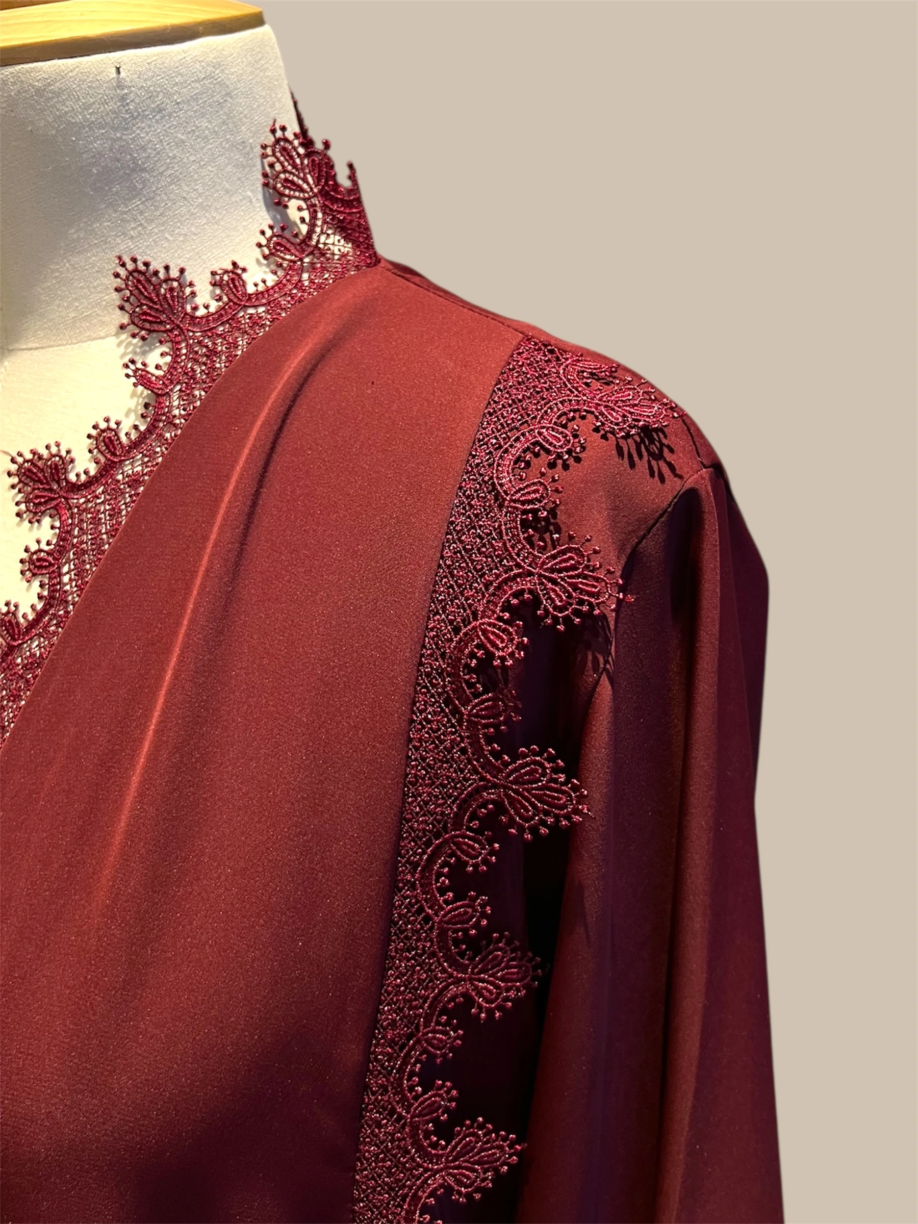 Limited: Crimson Abaya | SIYENDAS