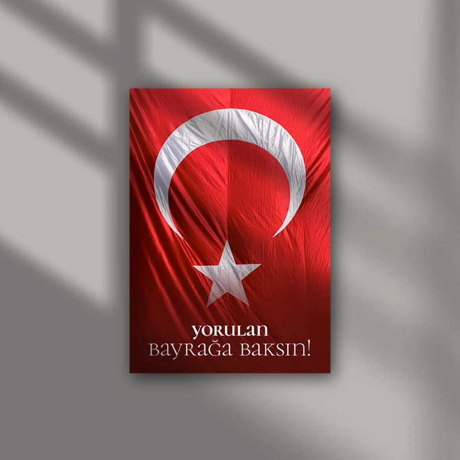 Yorulan Bayrağa Baksın (A5) Poster