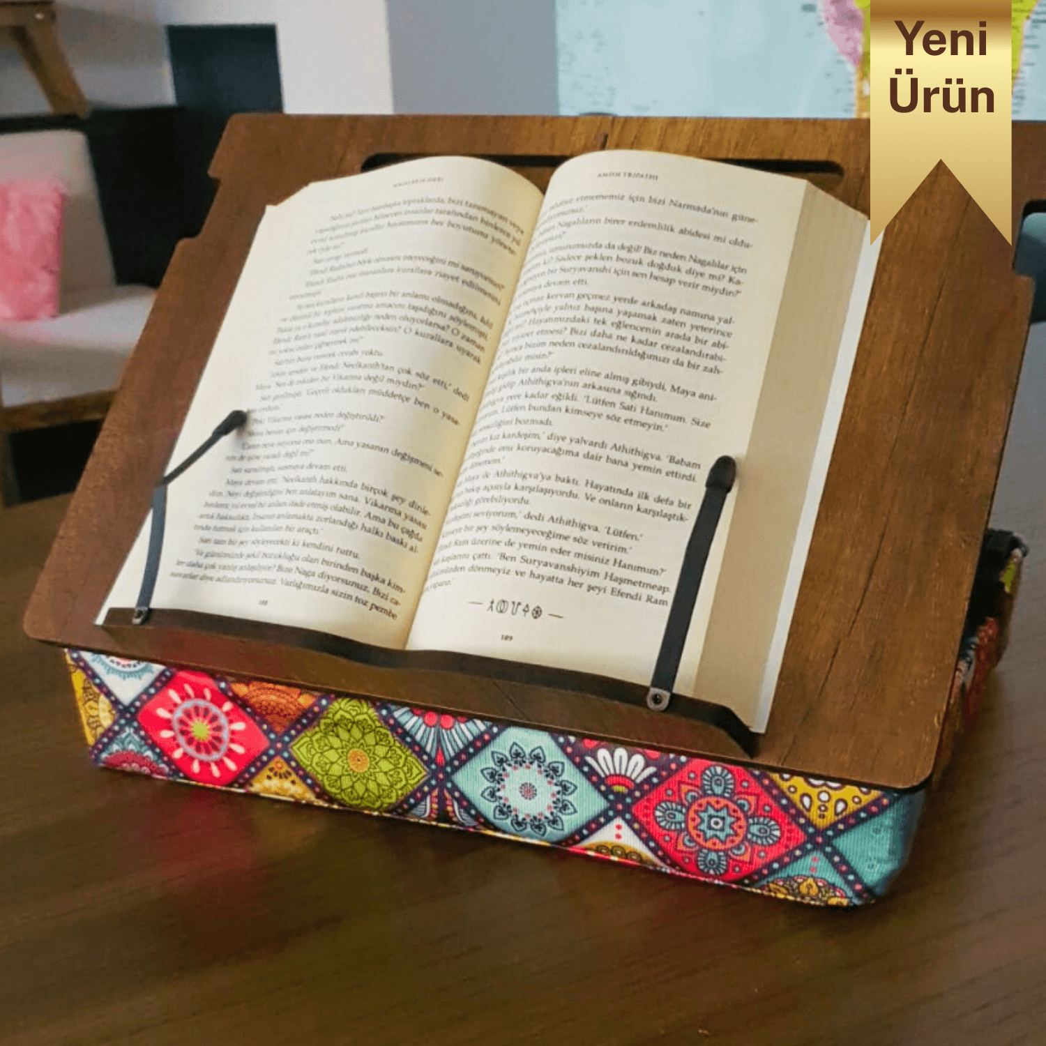 Renkli  Minderli Kitap Okuma Standı