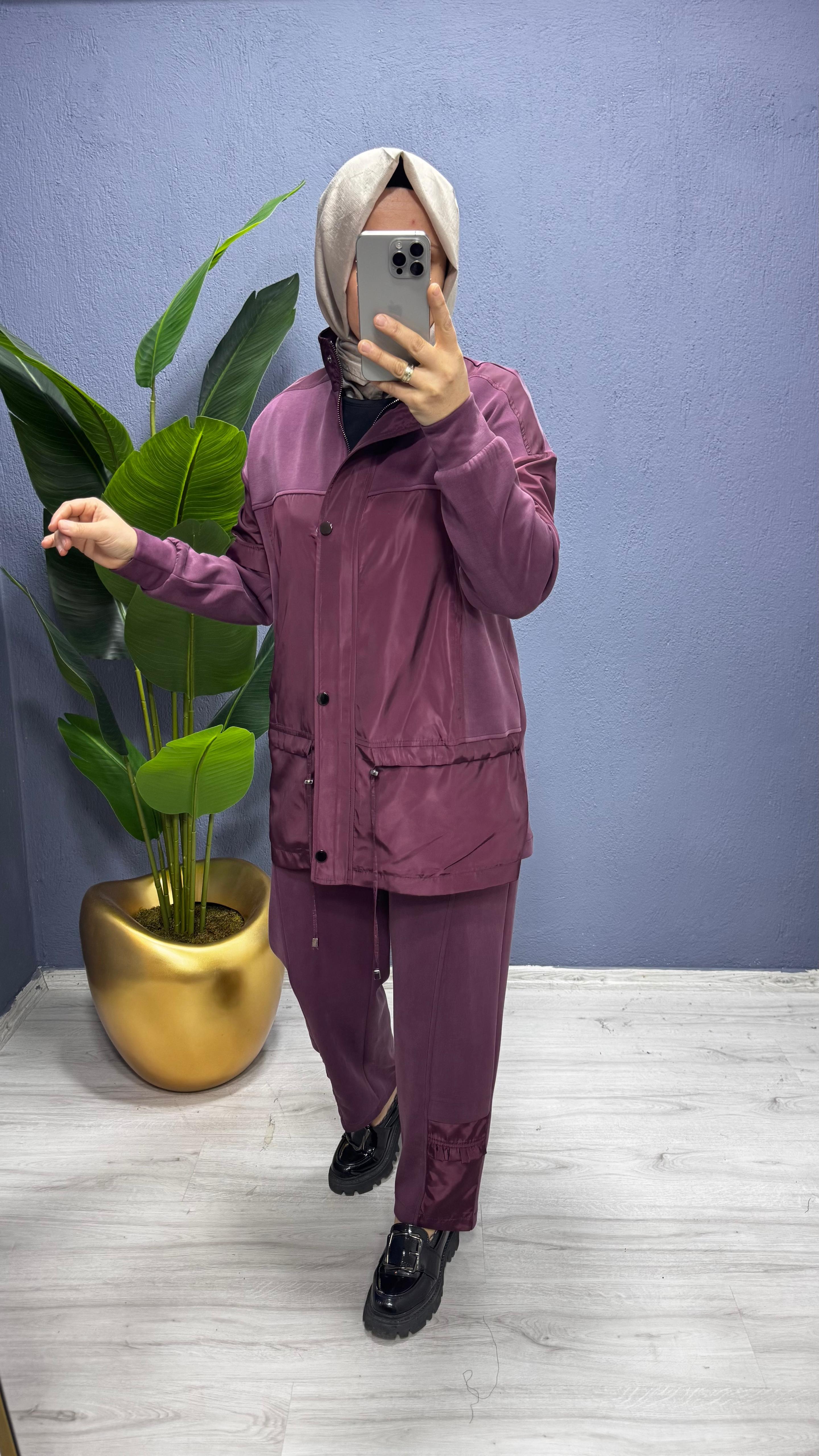 Tığ Triko  Dik yaka Önden Patlı Pantolonlu Takım TKM.5049.01