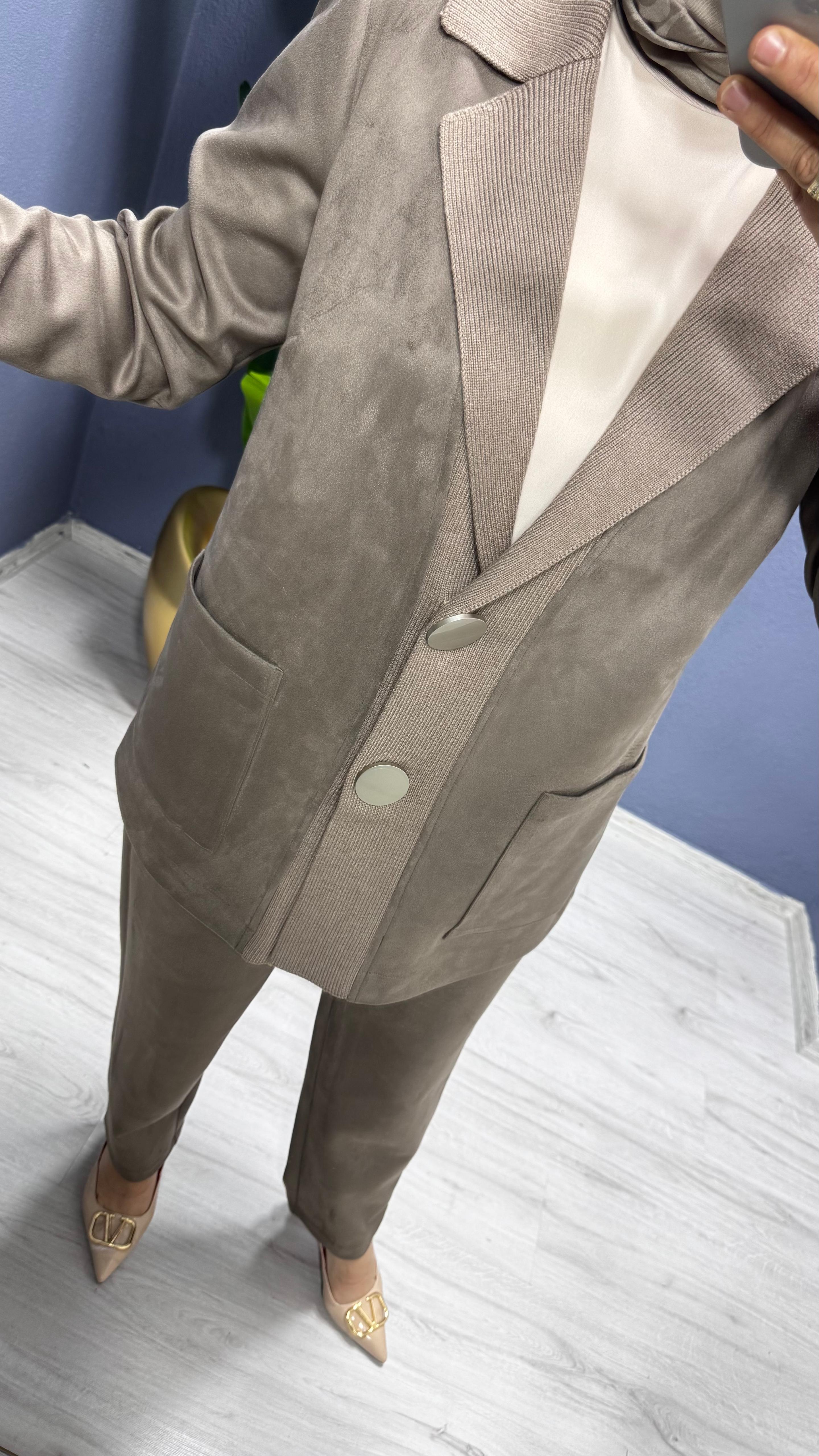 Tığ Triko Yakalı Kolu Nakış ve İşlemeli Süet Pantolonlu  TKM.5036.01