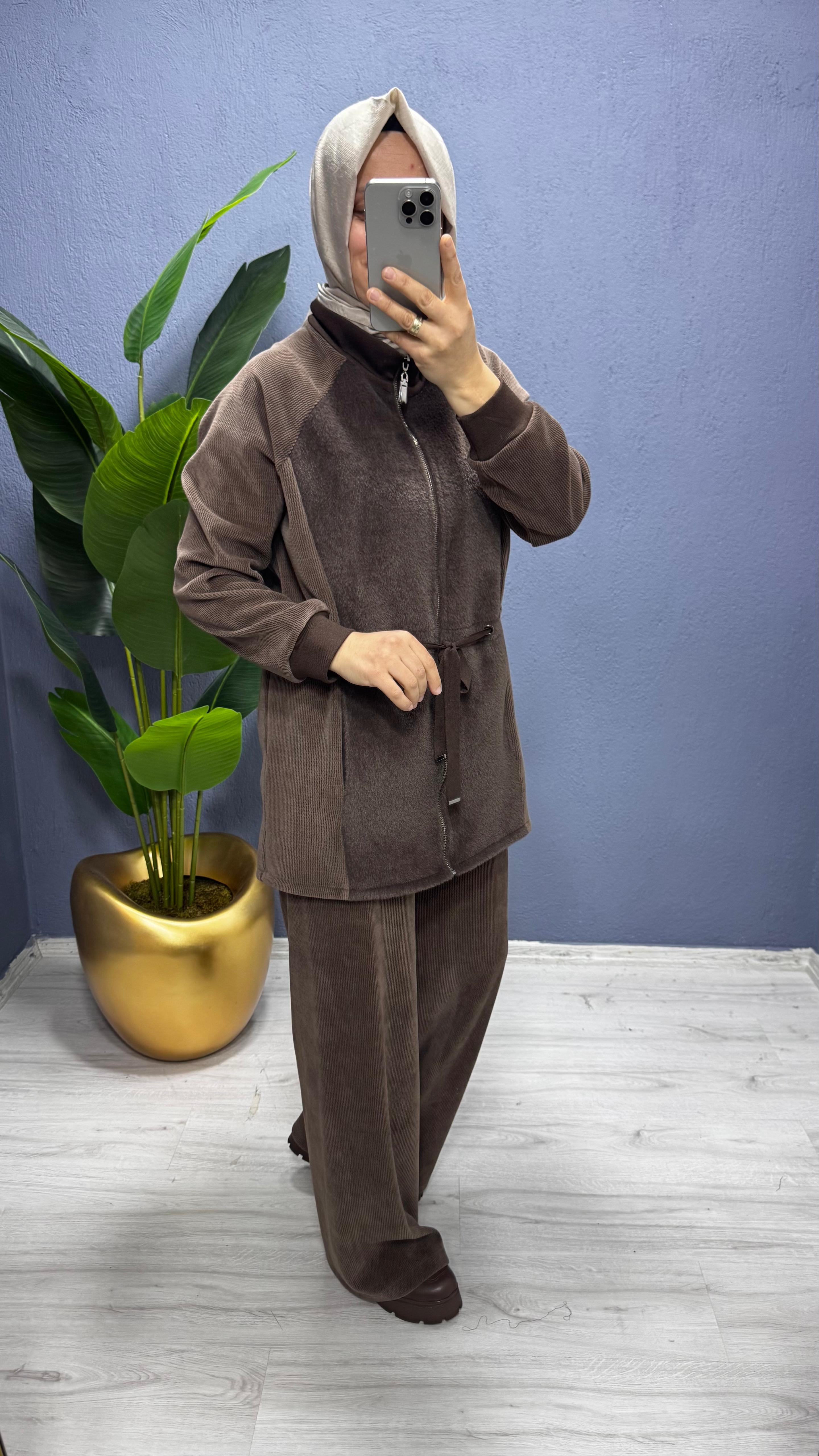 Tığ Triko  Kürk Detaylı Kadife Dokulu Pantolonlu Takım TKM.5032.01