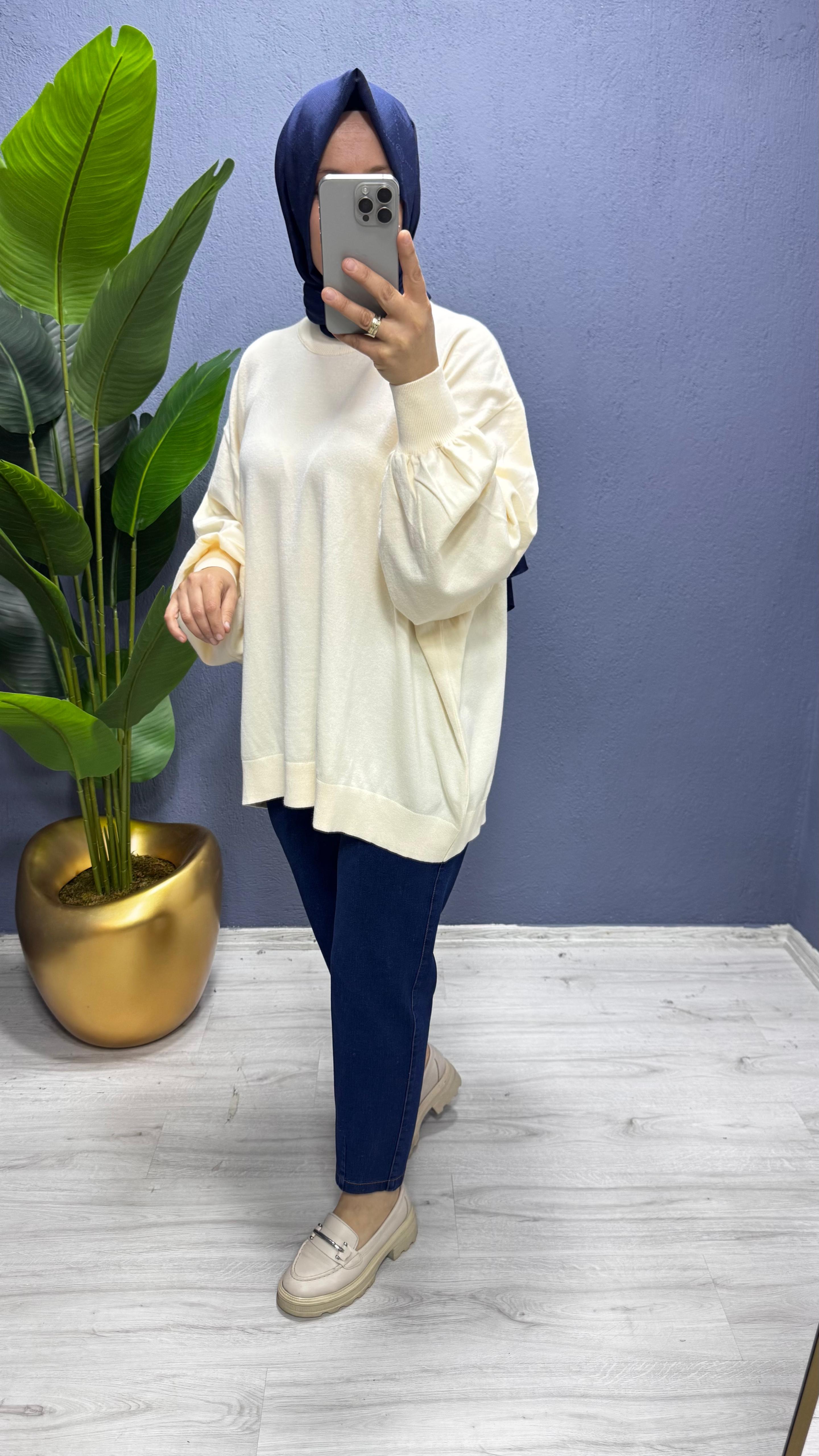 Ceremony İnci İşlemeli Yumoş Kısa Kazak 51100