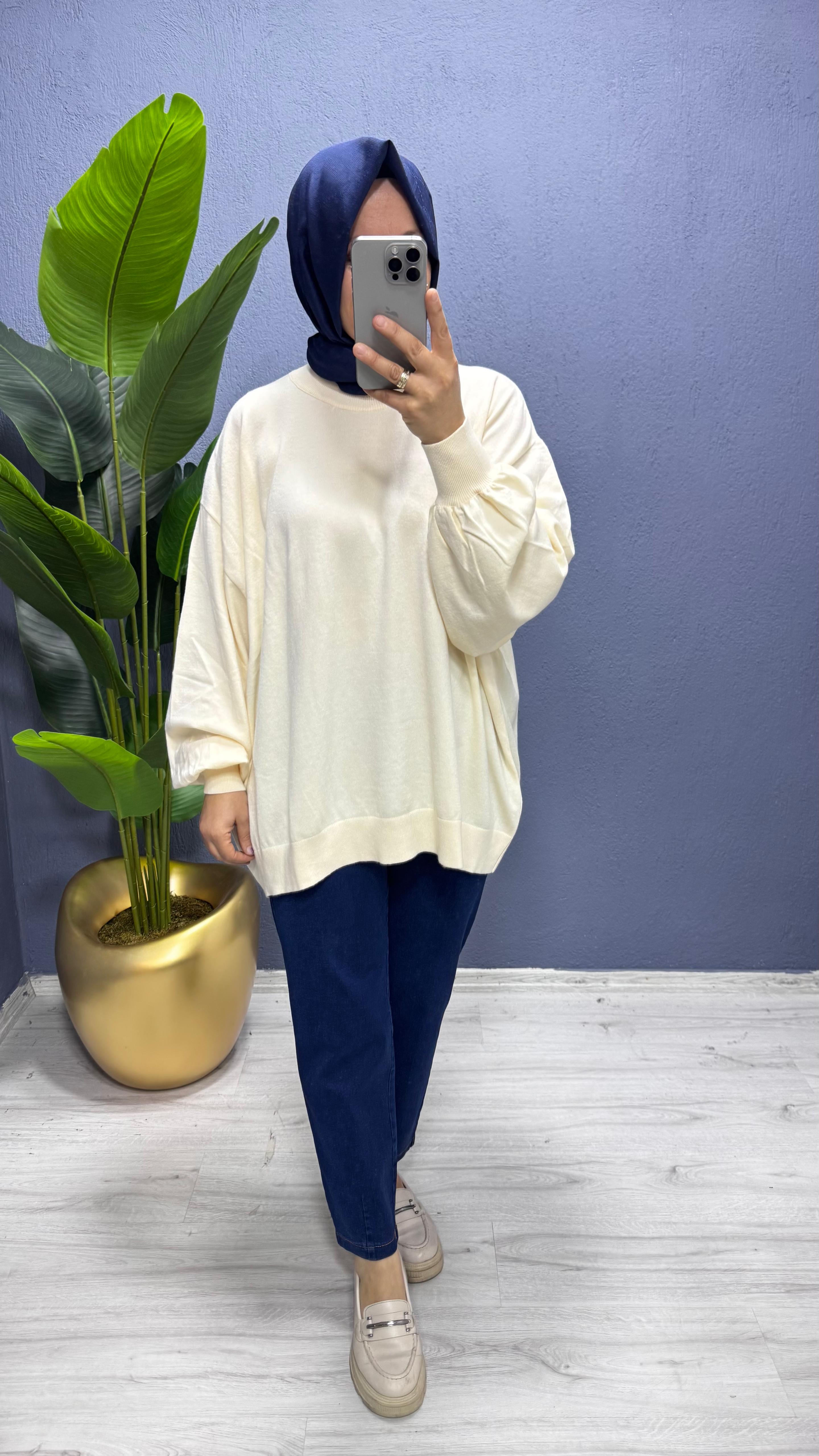 Ceremony İnci İşlemeli Yumoş Kısa Kazak 51100