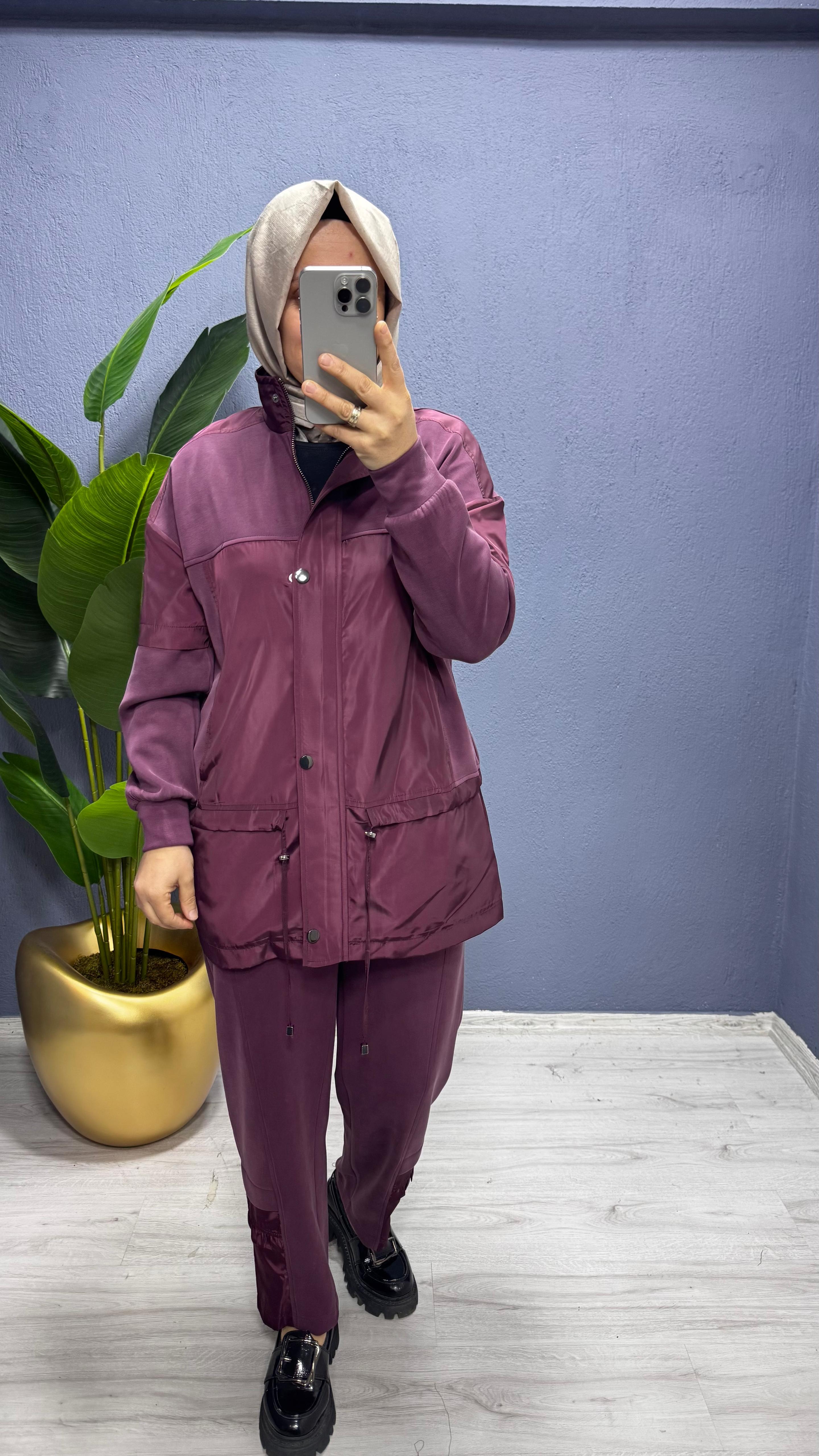 Tığ Triko  Dik yaka Önden Patlı Pantolonlu Takım TKM.5049.01