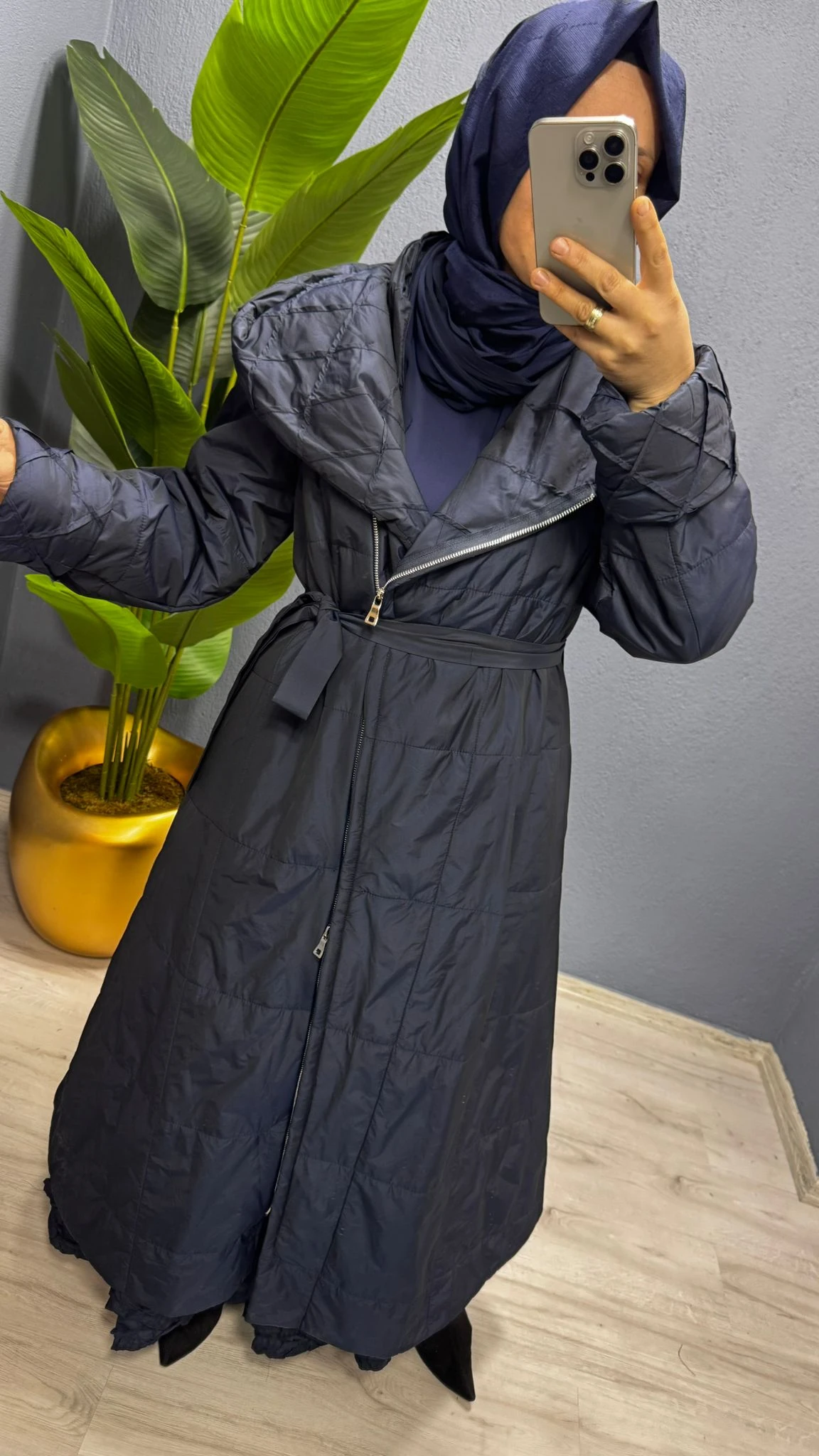 Misswhence  Pardesü 38513