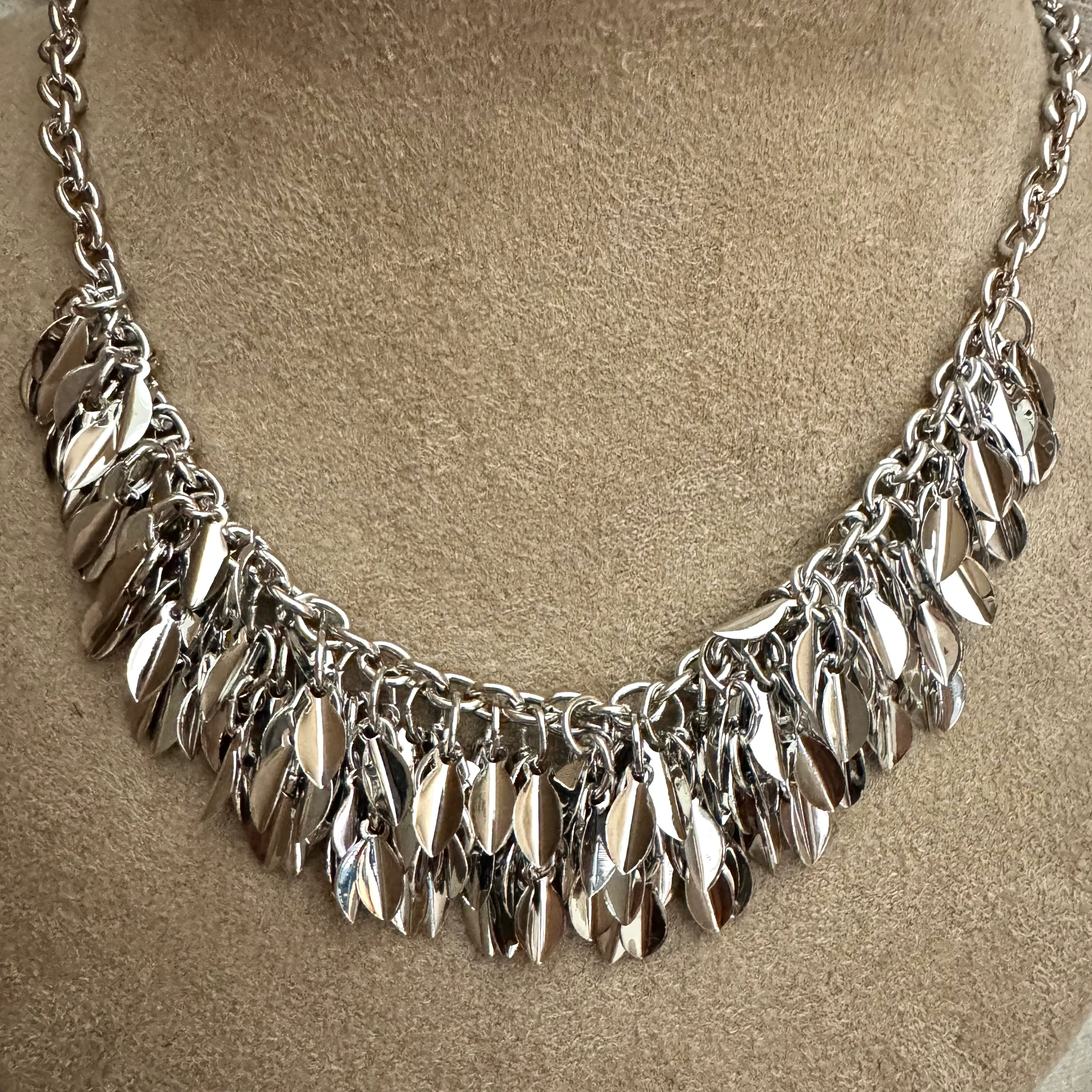 Yarım Sallantılı Tasarım Kolye