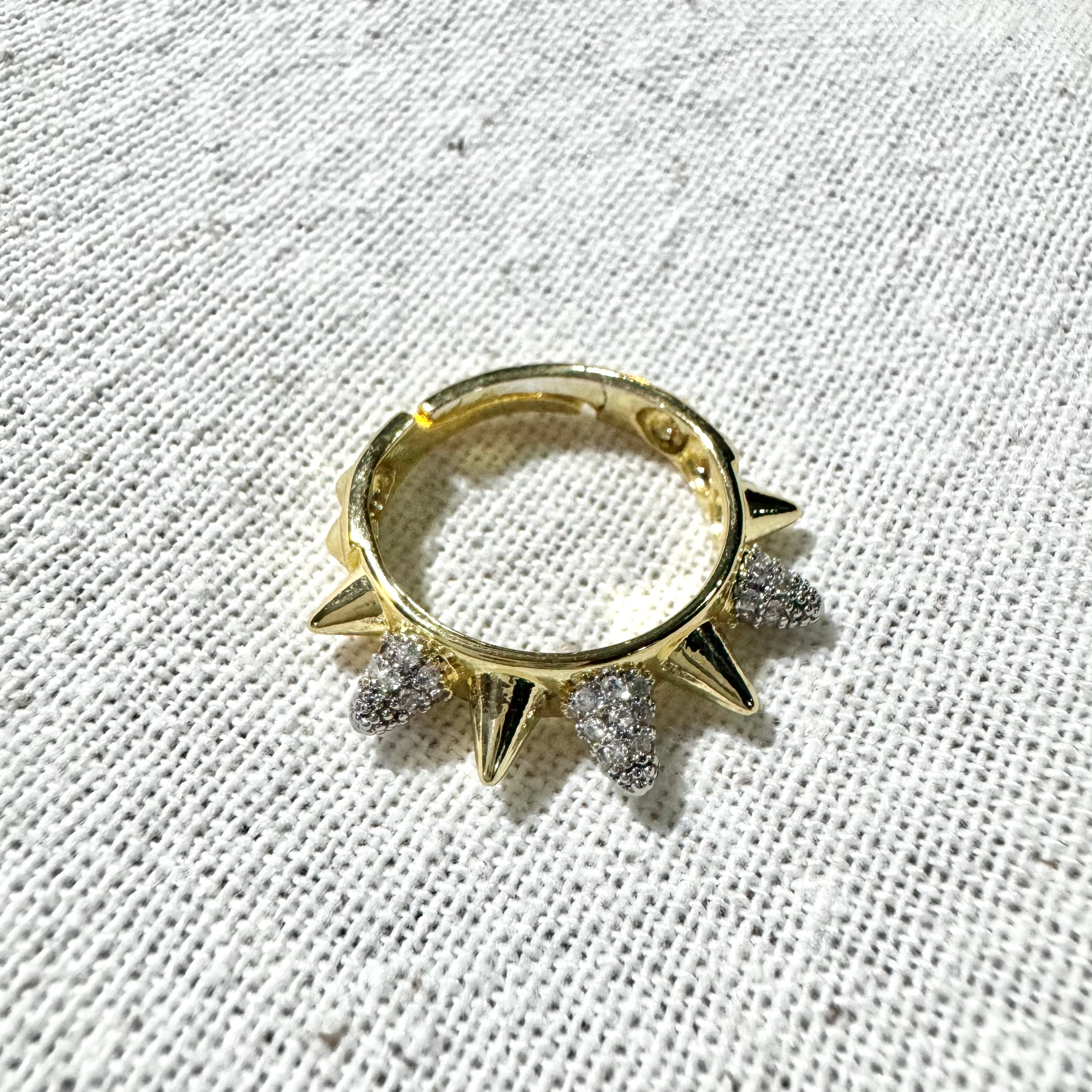 VIP Seri Taşlı Çivi Yüzük