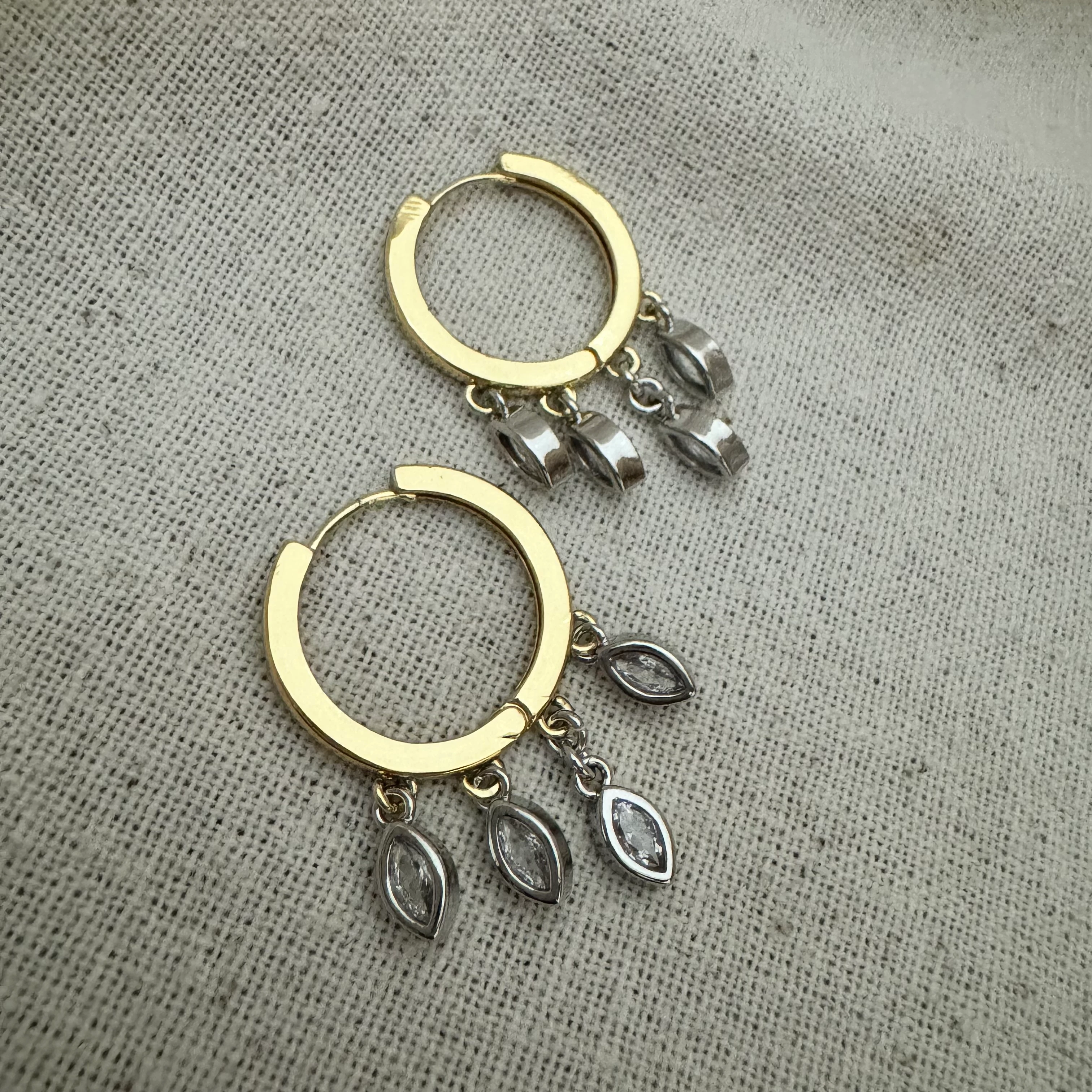 VIP Seri Çift Renk Sallantılı Küpe