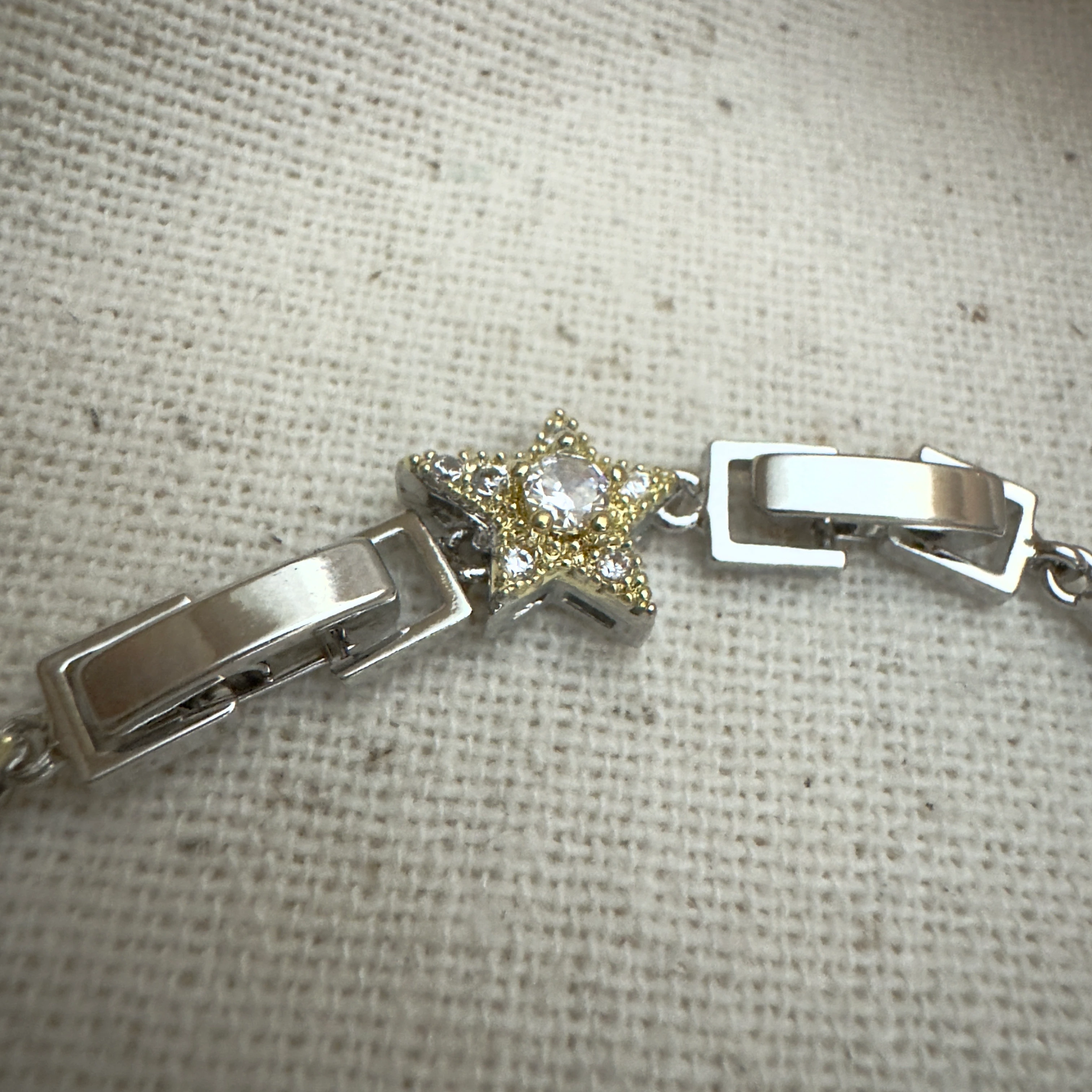 Zirkon Taşlı Çift Renk Yıldız Bileklik