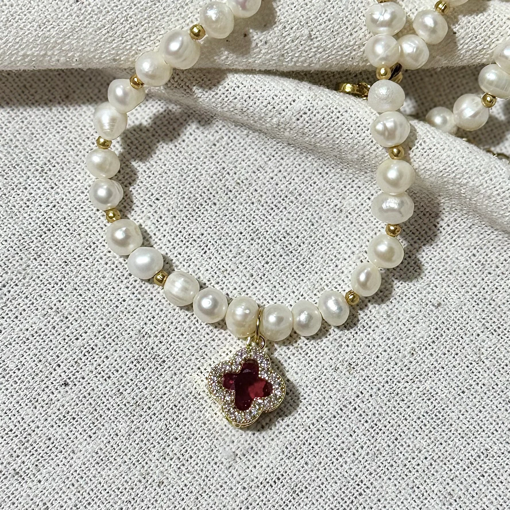 Doğal İnci Bordo Yonca Tasarım Kolye