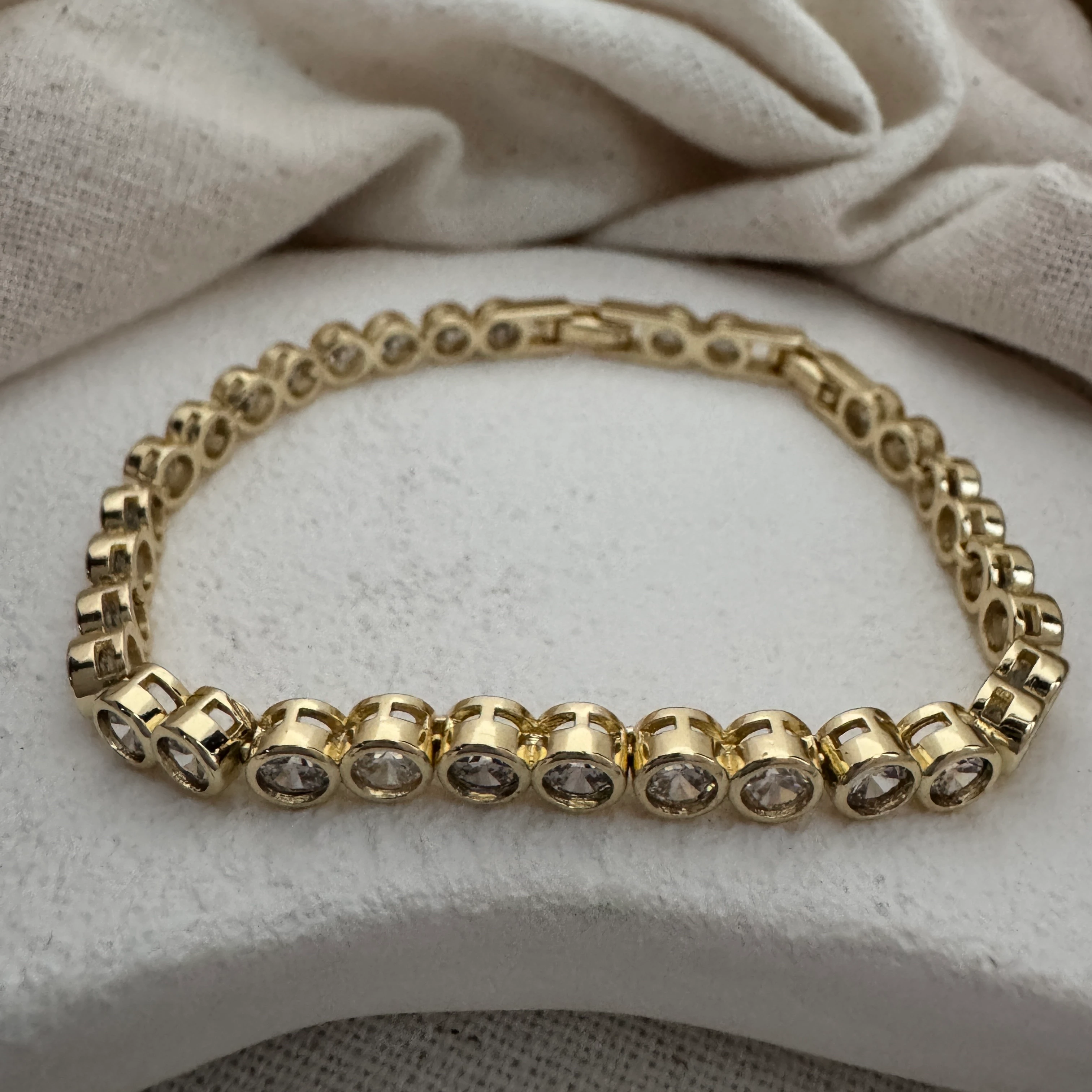 Zirkon Tamtur Nokta Bileklik 