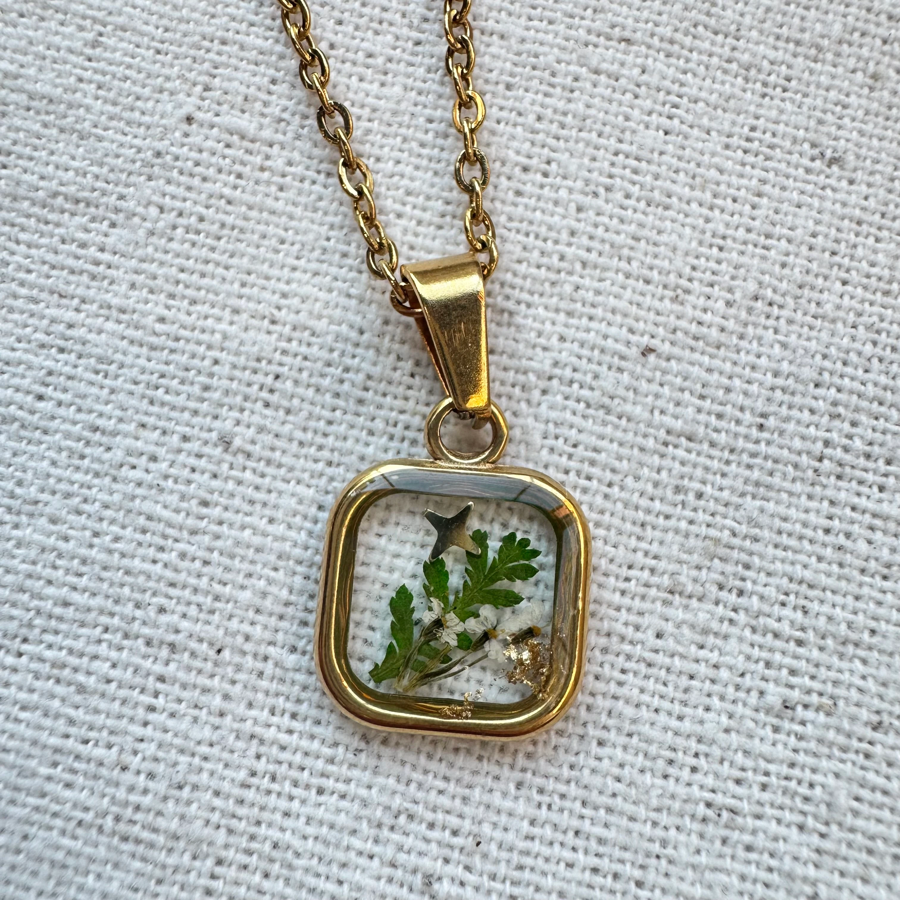 Çelik Kuru Çiçek Minimal Kolye