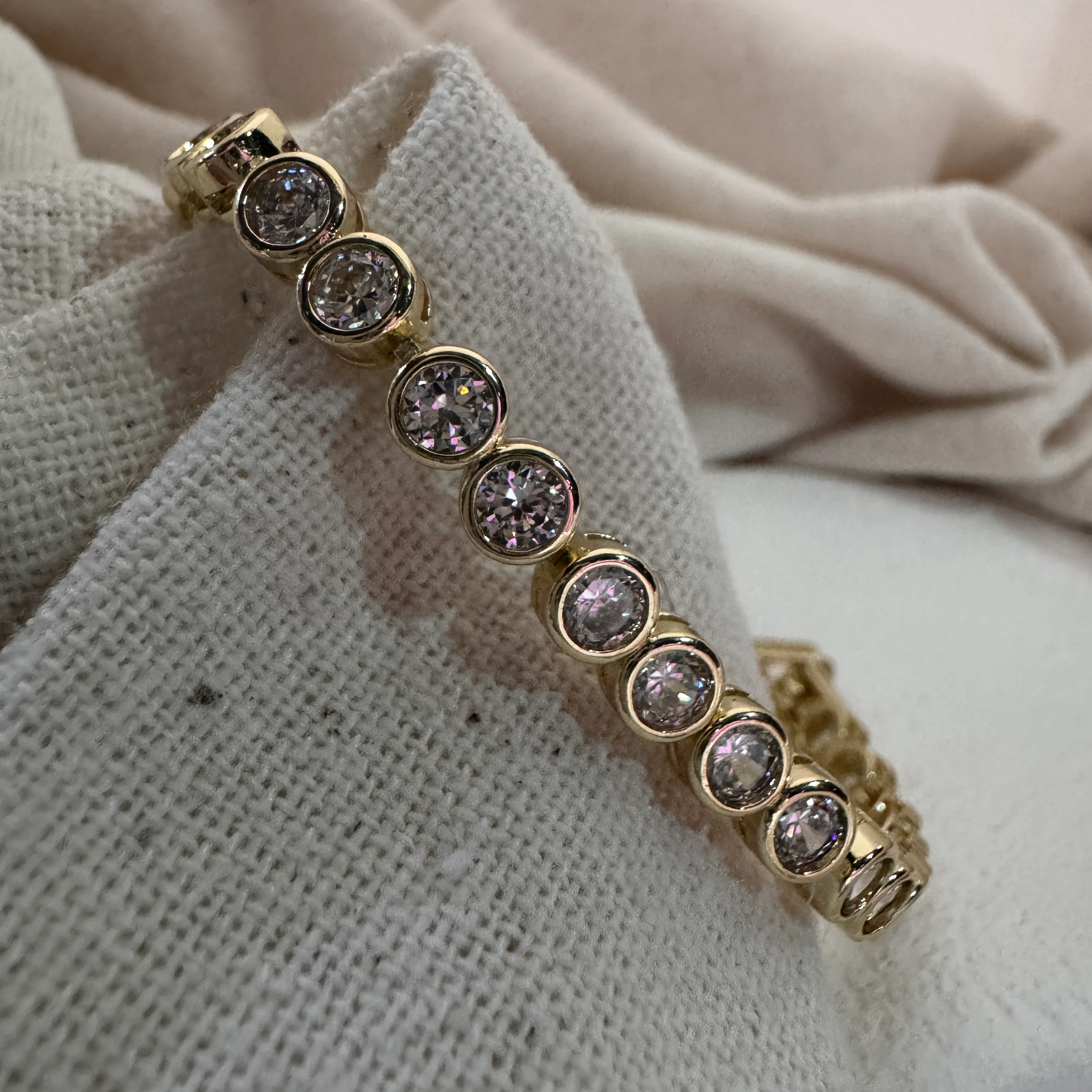 Zirkon Tamtur Nokta Bileklik 