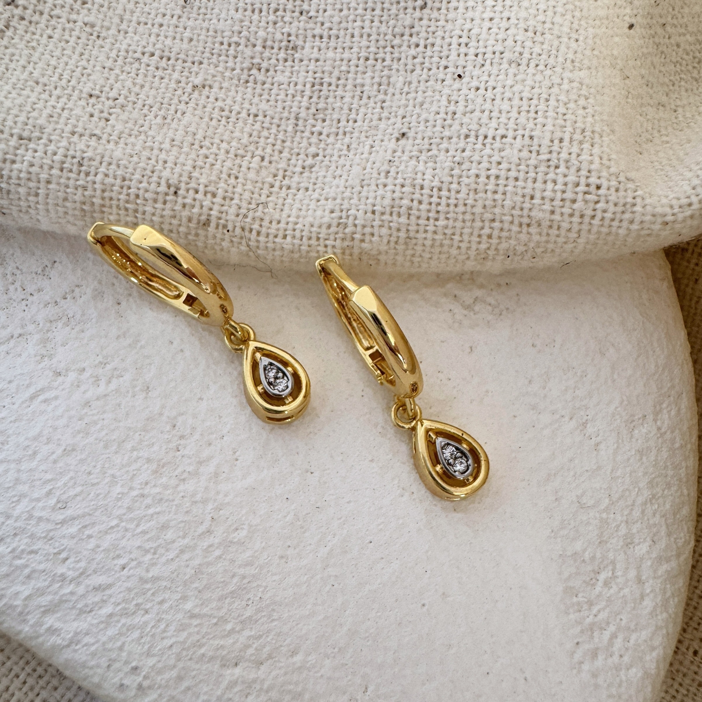 VIP Seri Damla Sallantı Küpe