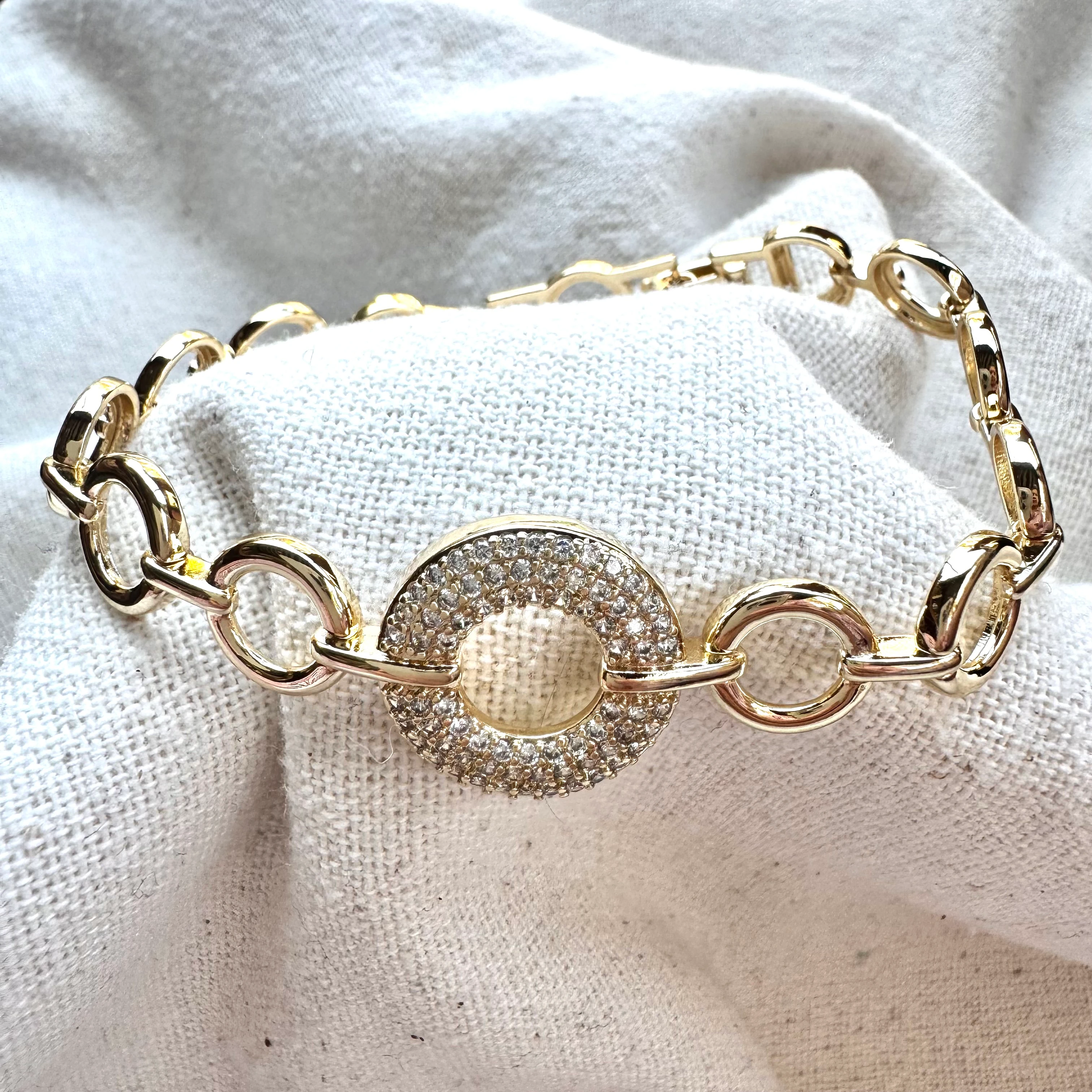 Halka Zirkon Taşlı Bileklik