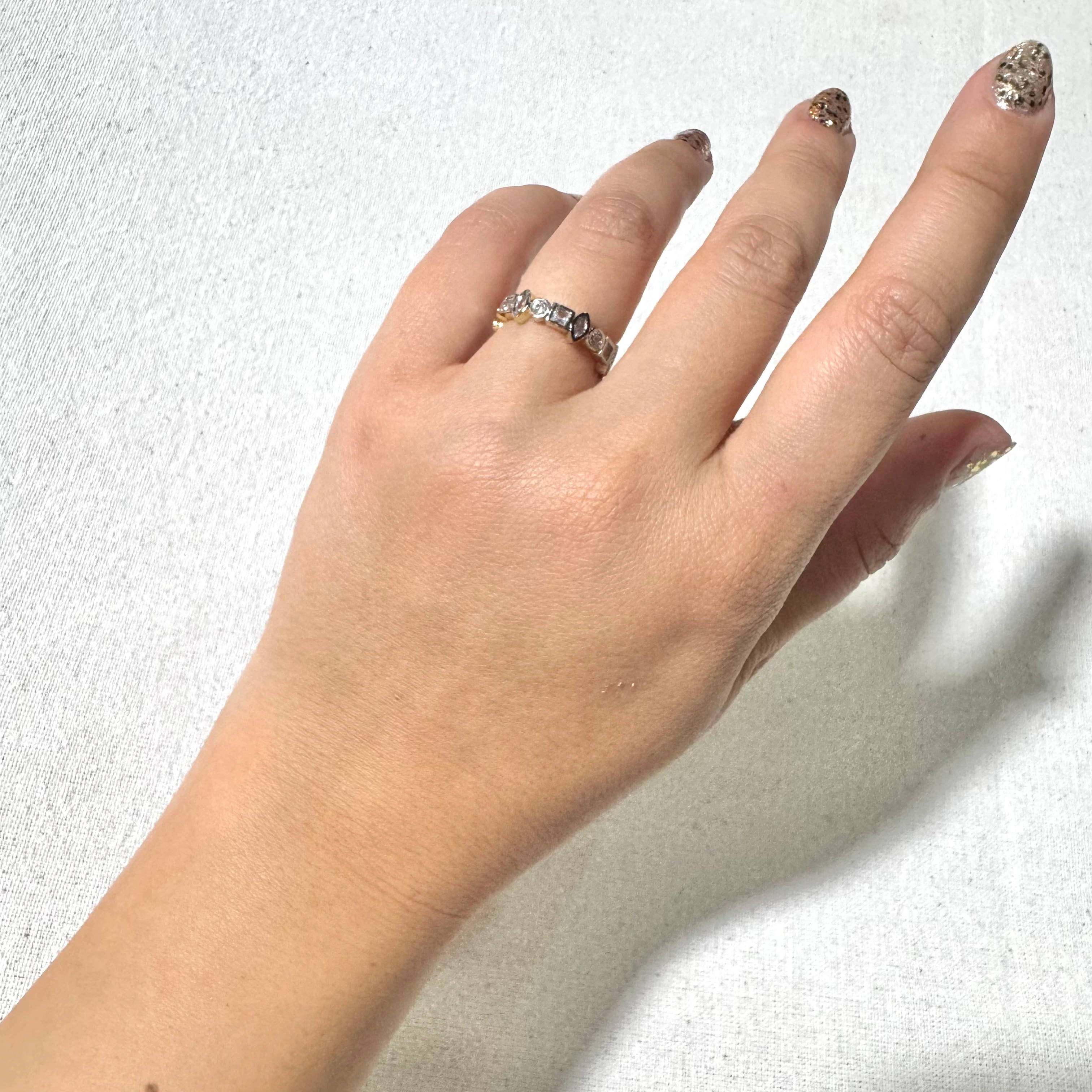 VIP Seri Geometrik Taşlı Yüzük