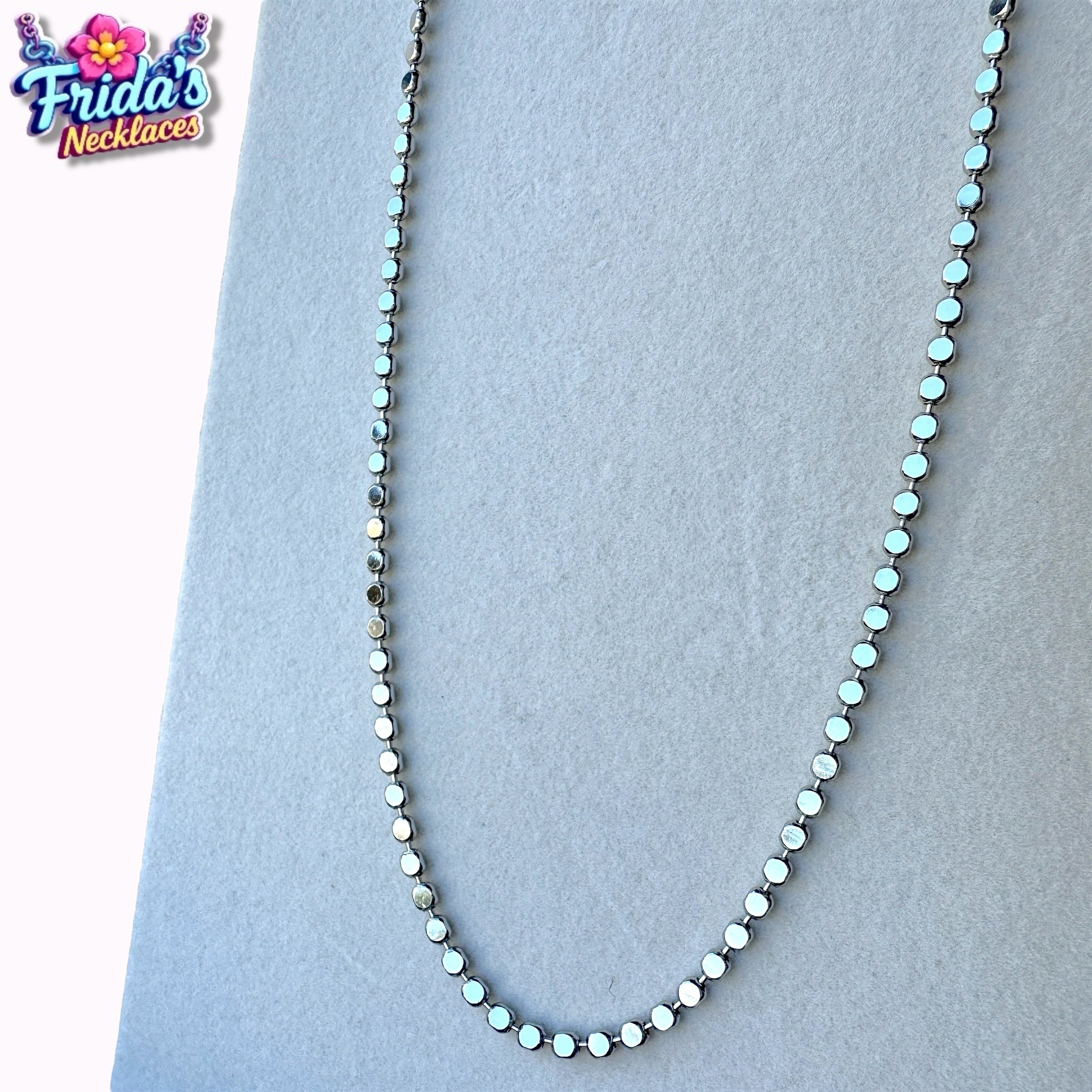 VIP Seri Silver Kısa Ezme Pul Zincir 