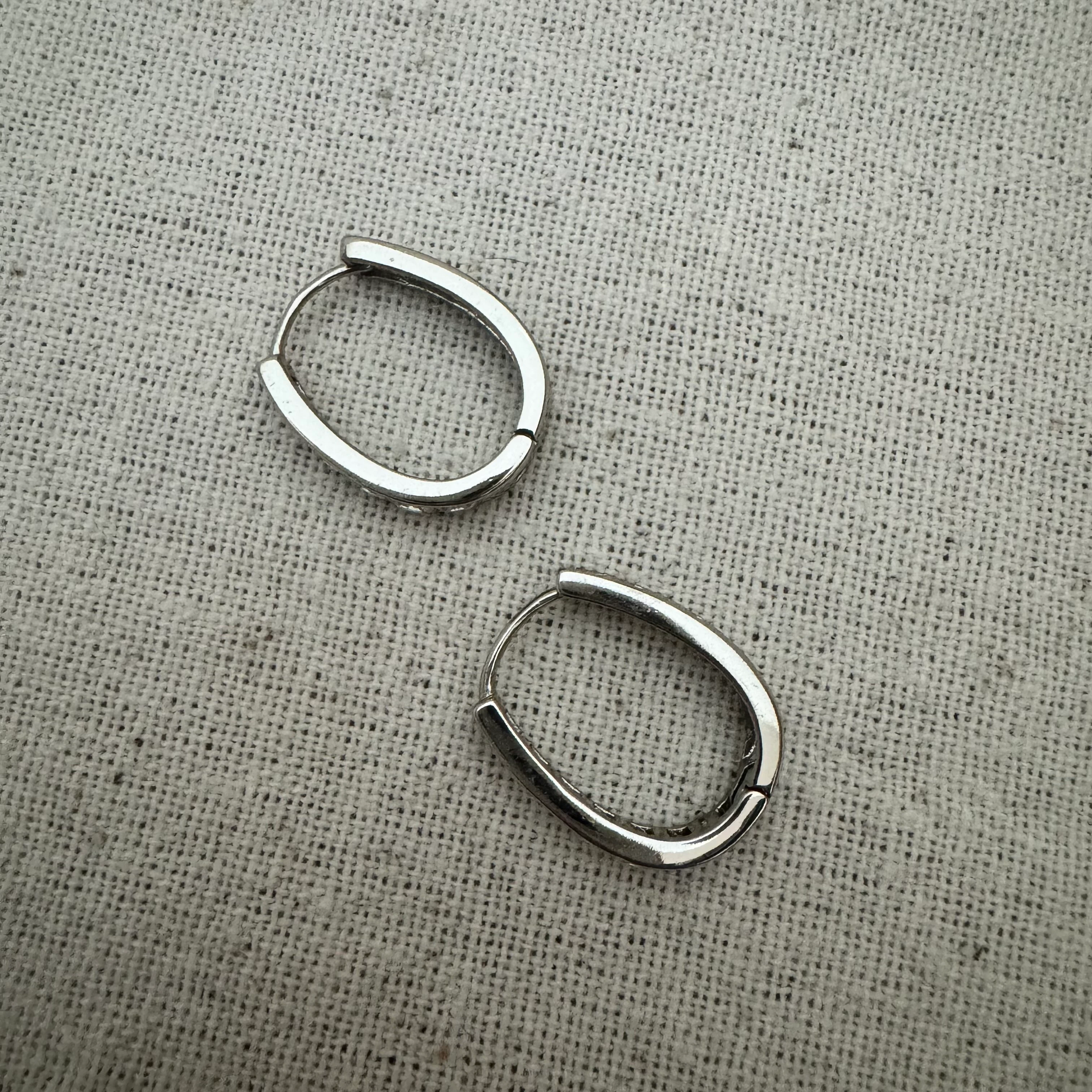 VIP Seri Oval Halka Küpe