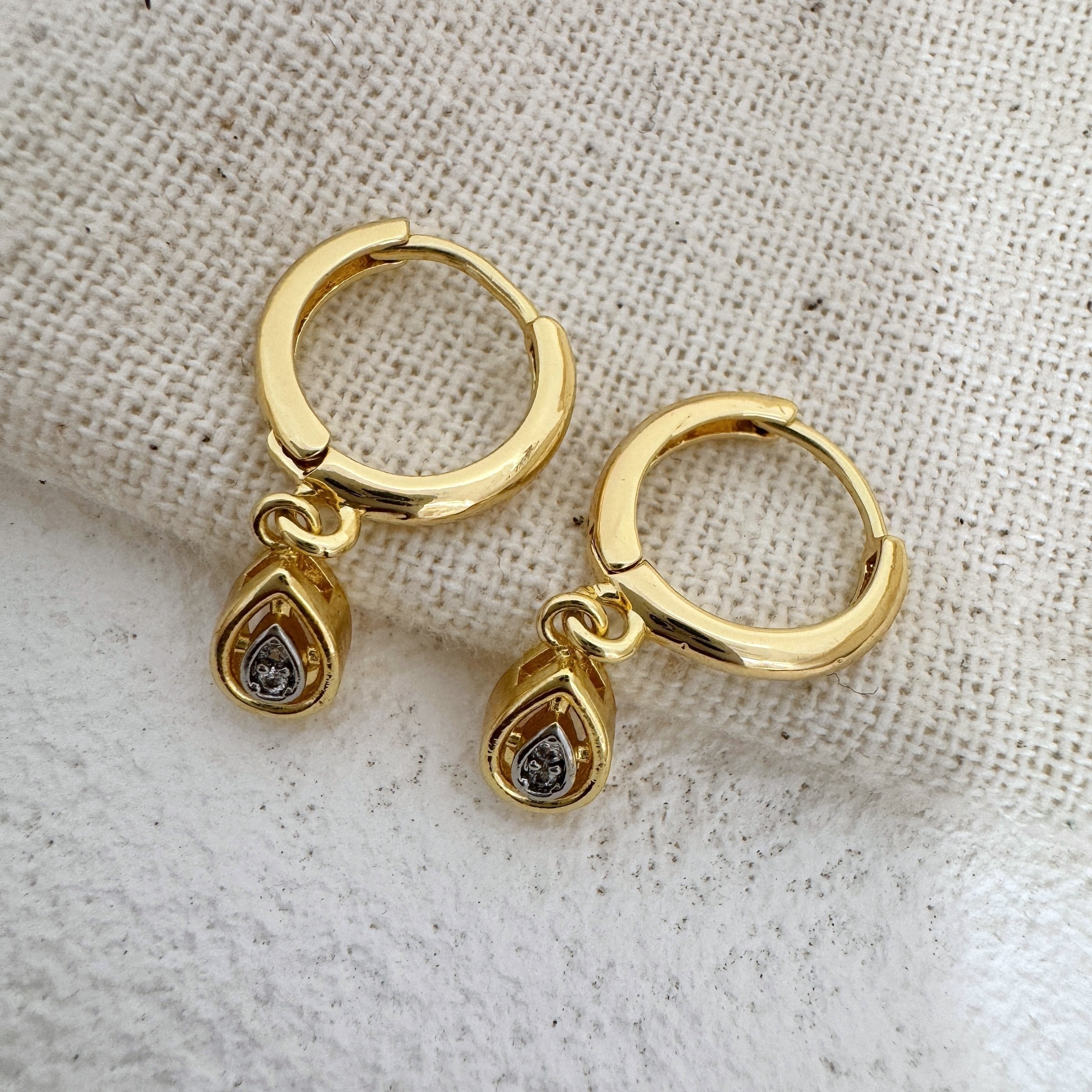 VIP Seri Damla Sallantı Küpe