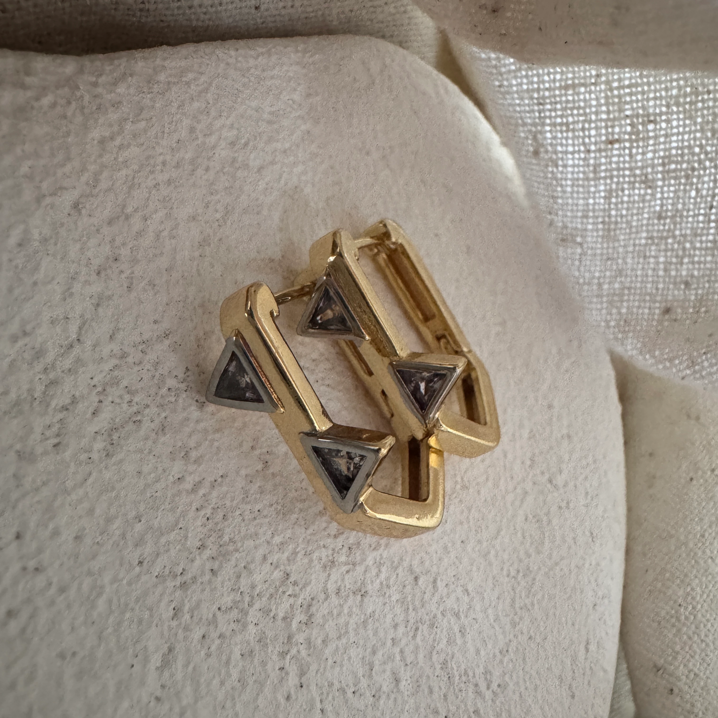 VIP Seri Tasarım Üçgen Halka Küpe