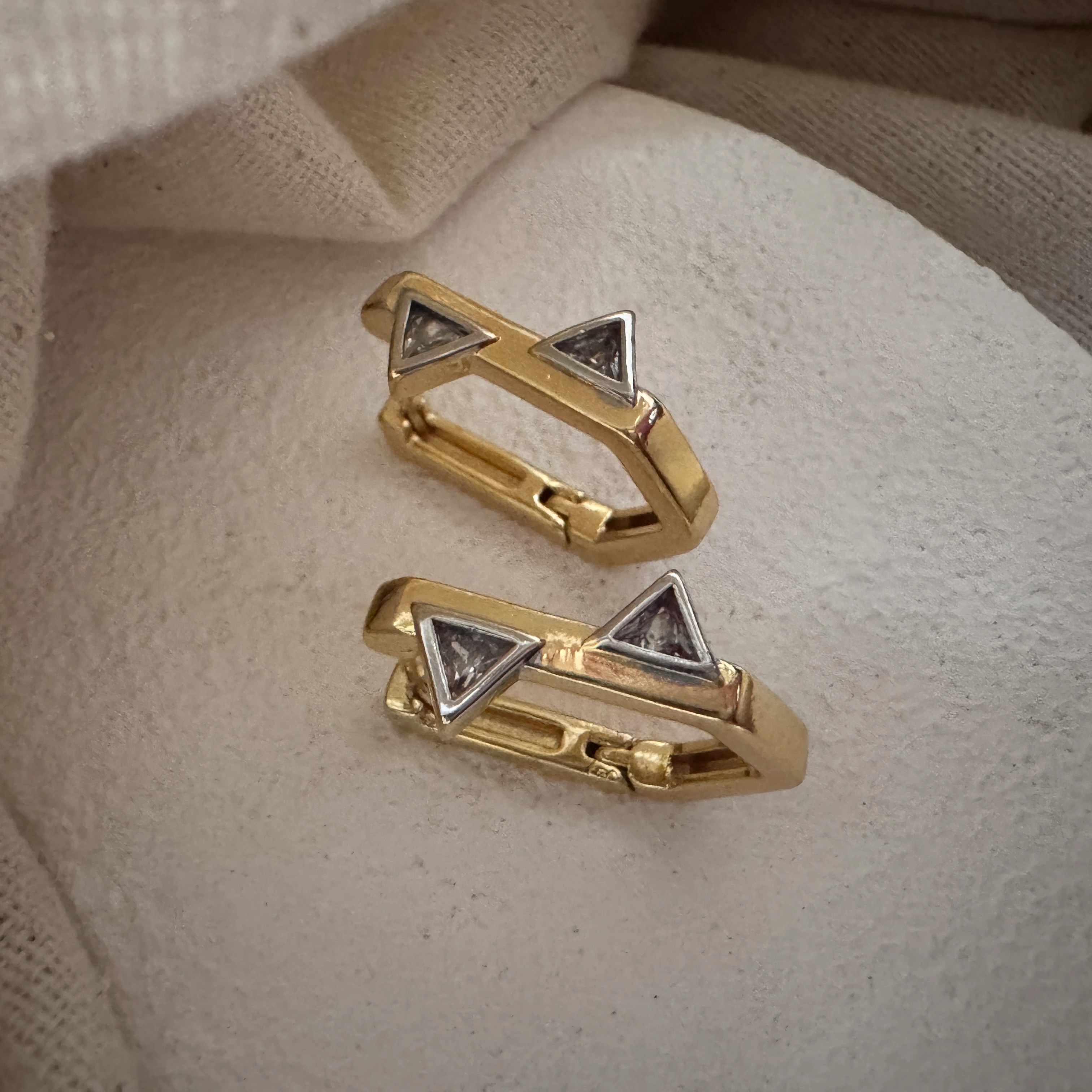 VIP Seri Tasarım Üçgen Halka Küpe