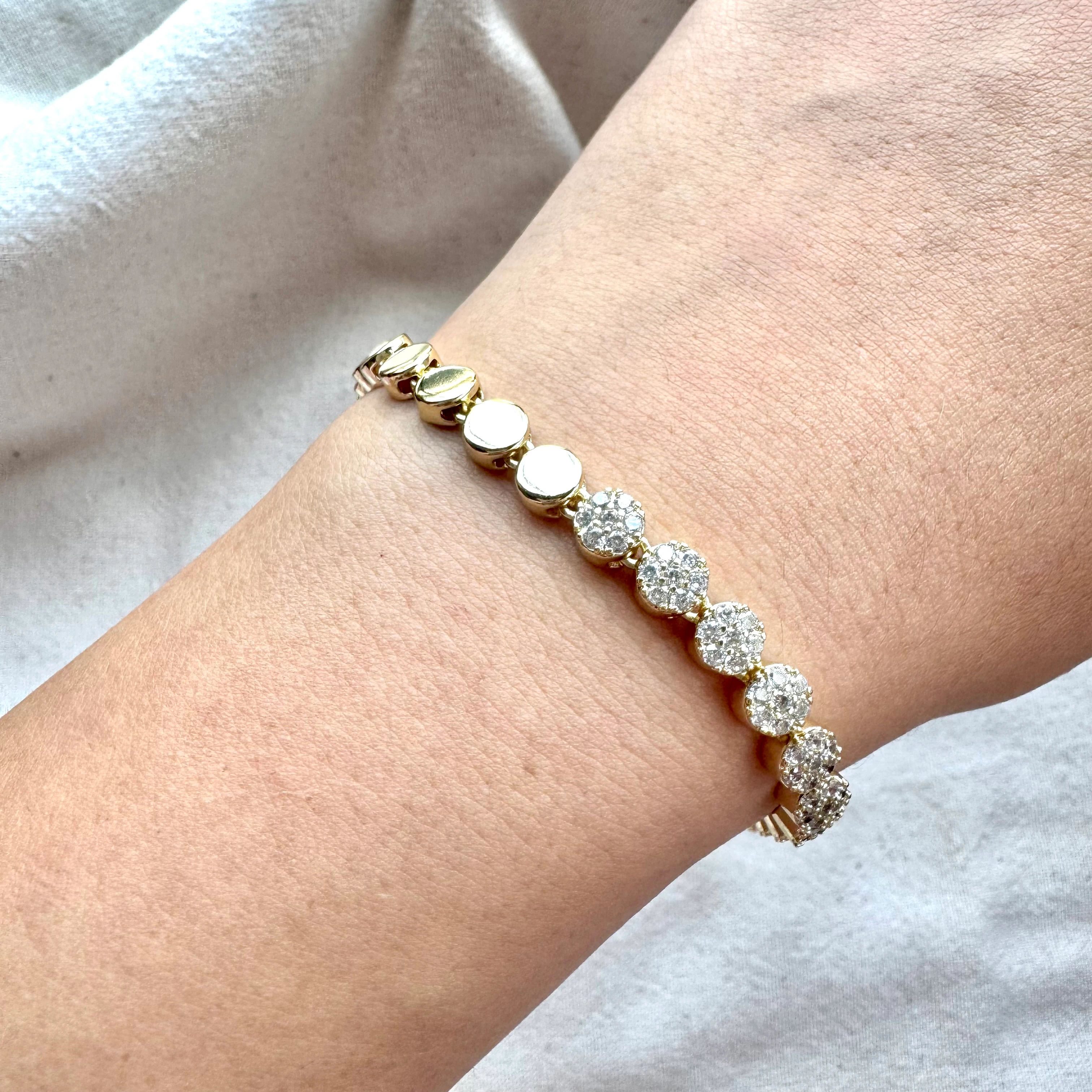 Yarım Zirkon Taşlı Nokta Bileklik