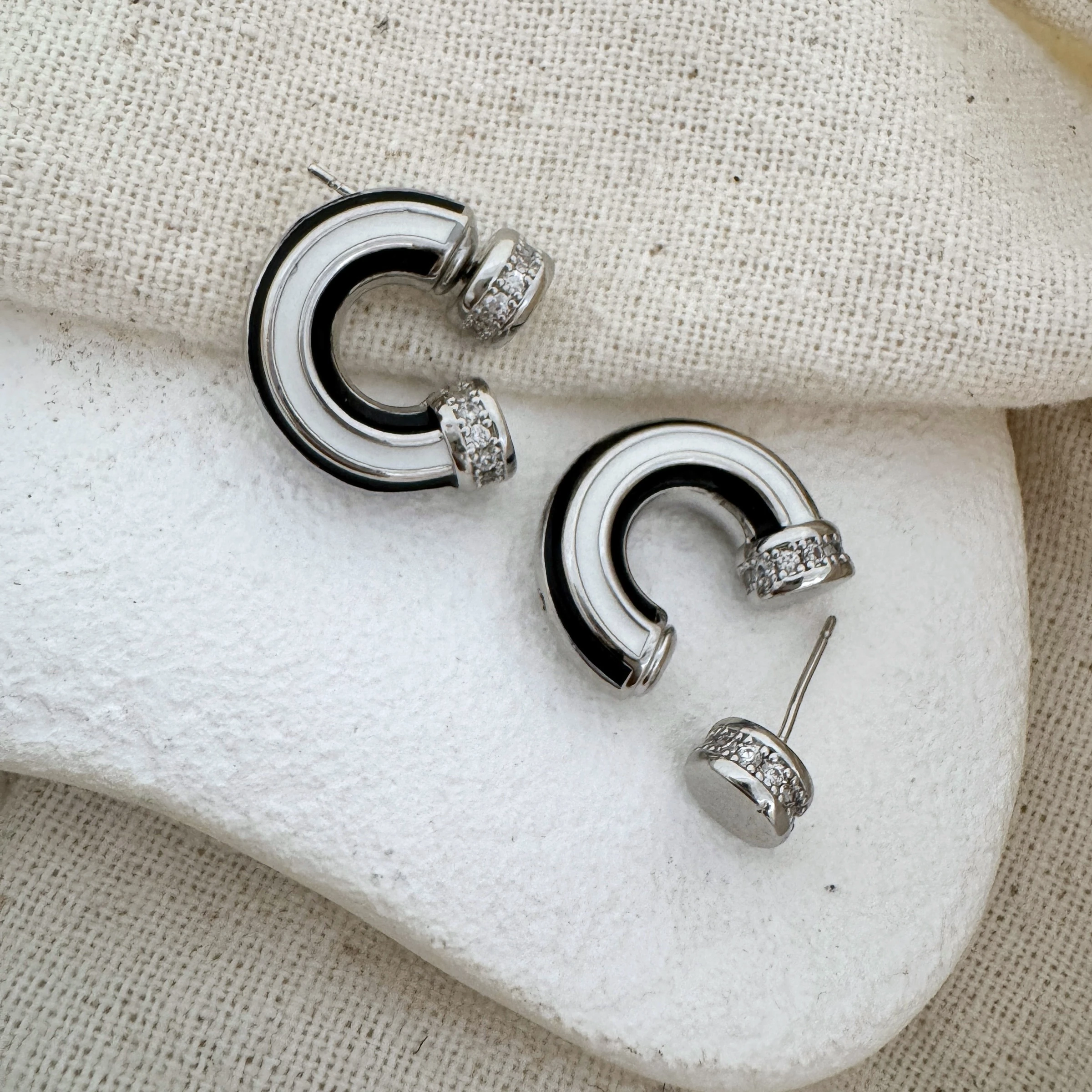 VIP Seri Çizgili Halka Küpe