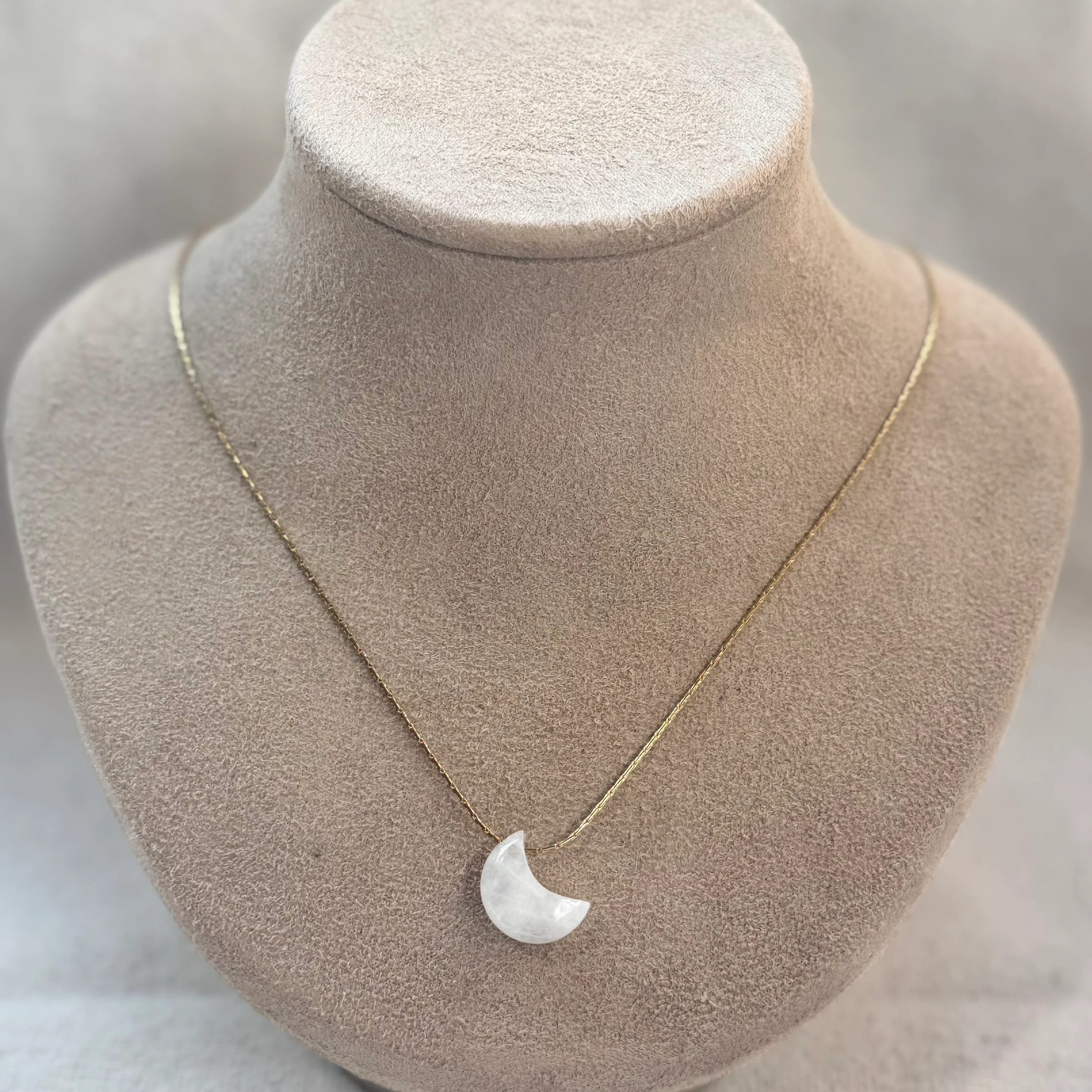 Çelik Ay Taşı Kolye