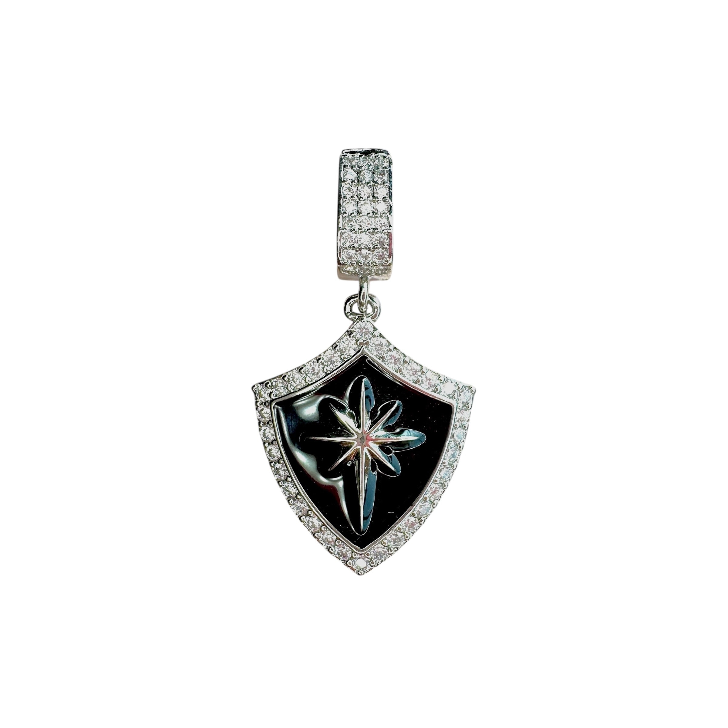 Silver Siyah Arma Charm