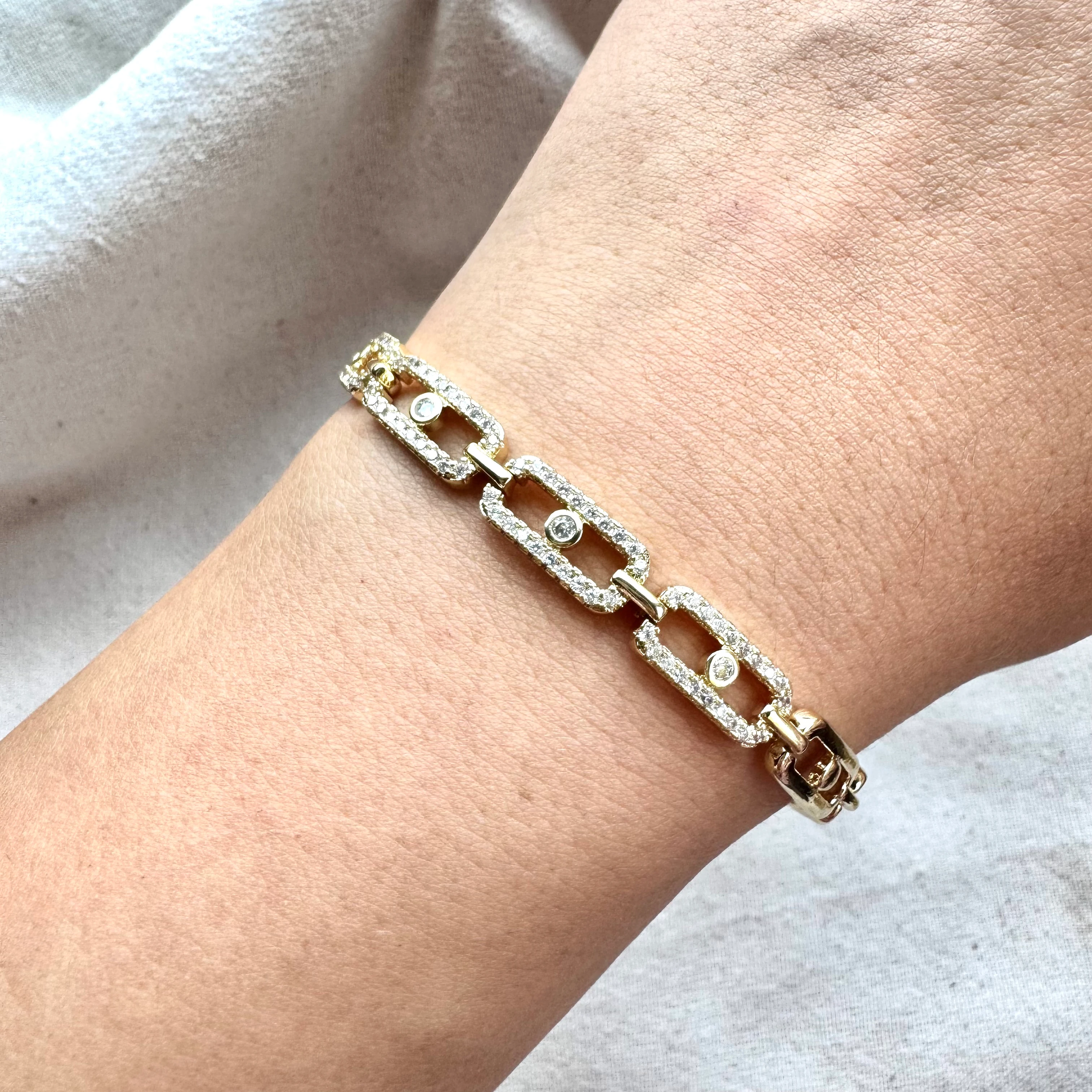 Ara Taşlı Zirkon Bileklik