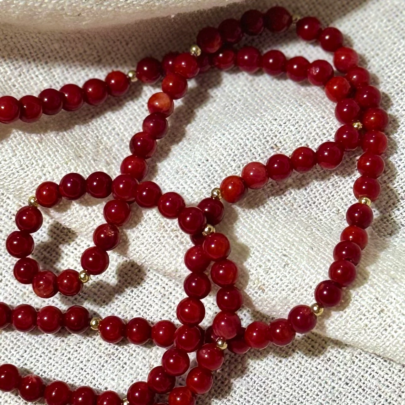 Doğal Mercan Dudak Charm Tasarım Kolye