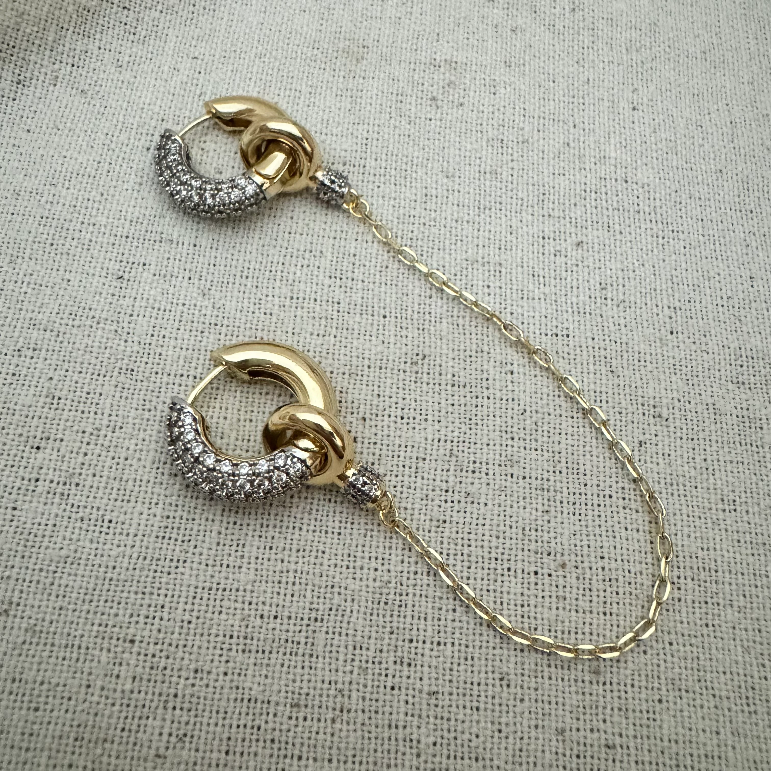 VIP Seri İkili Zincirli Halka Küpe 